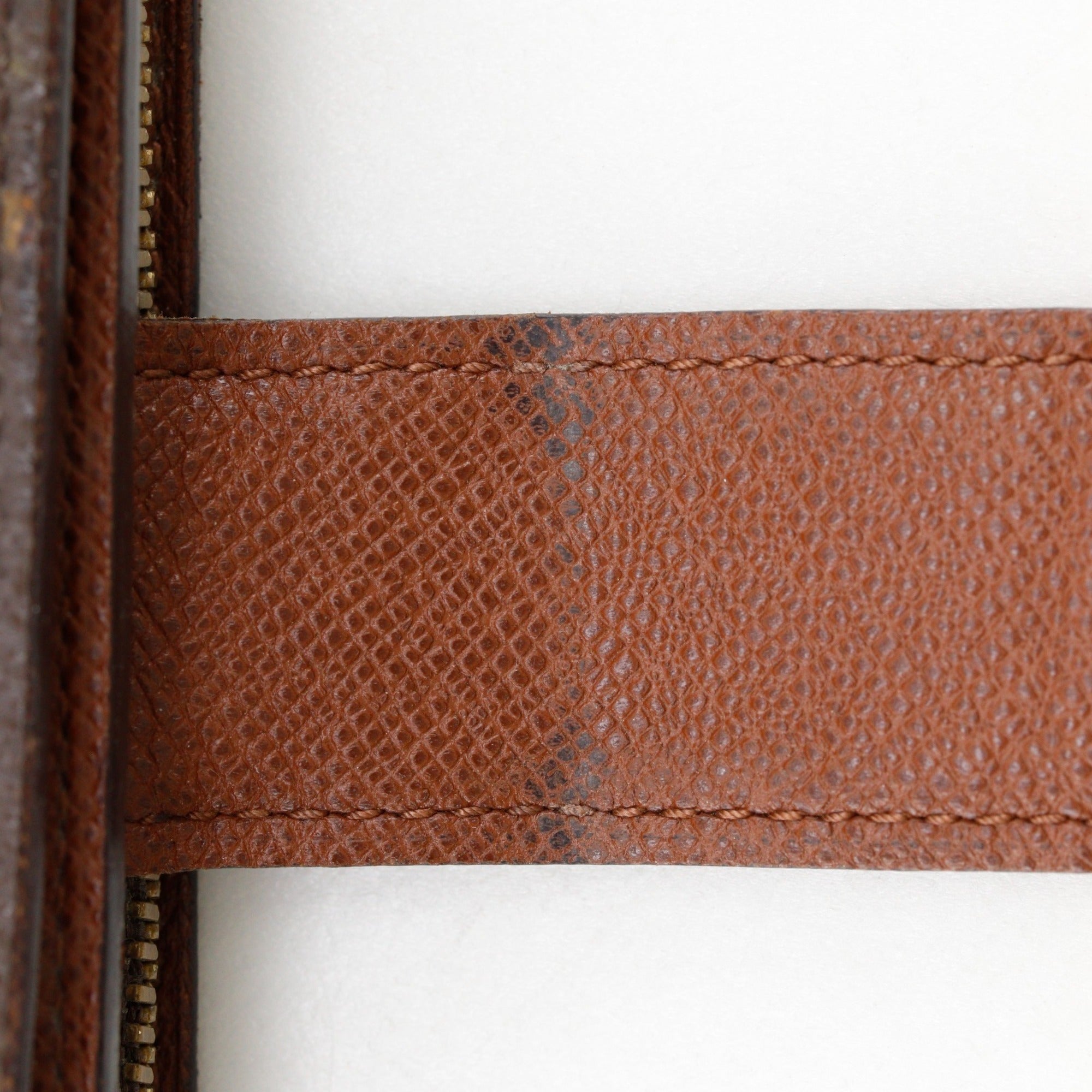 Louis Vuitton Monogram Brown Monogram Wallet (Bi-Fold) (Pre-Owned)