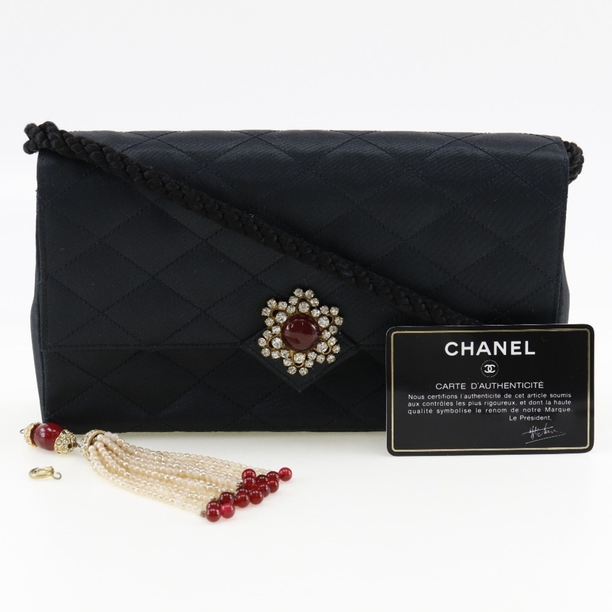 Chanel Black Satin Shoulder Bag (Pre-Owned)