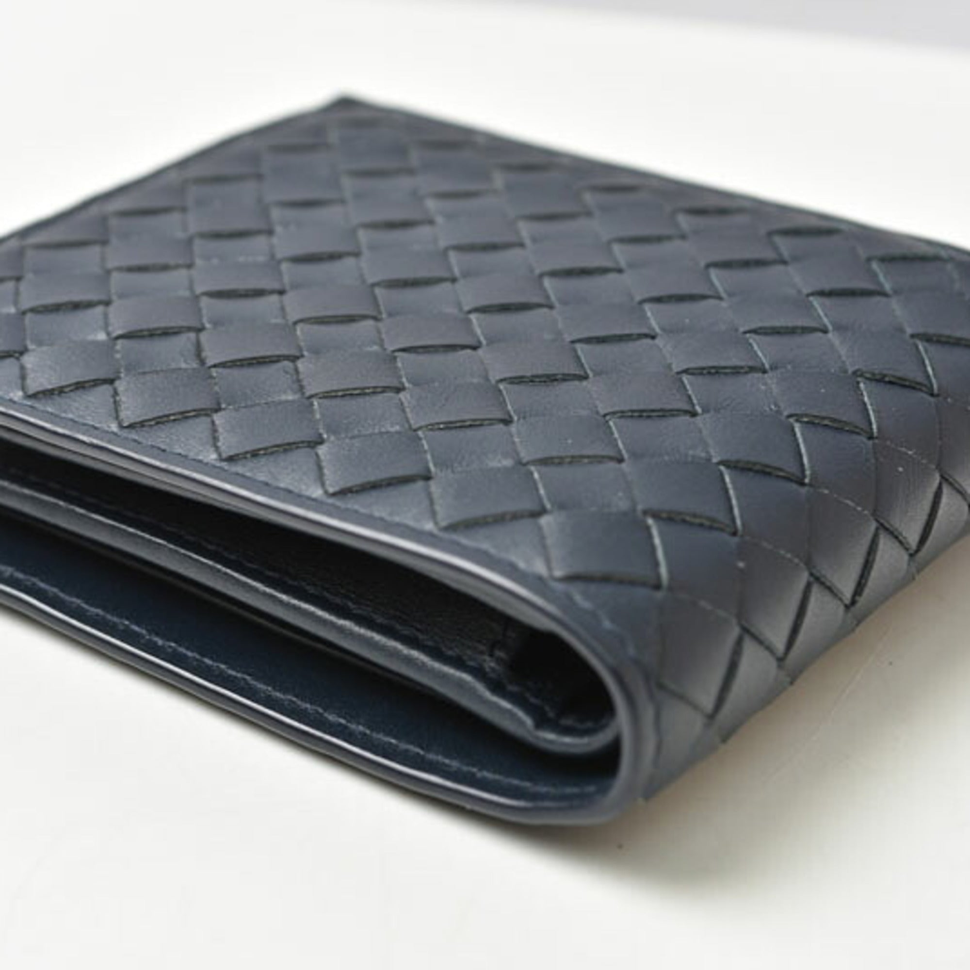 Bottega Veneta Navy Leather Wallet (Bi-Fold) (Pre-Owned)