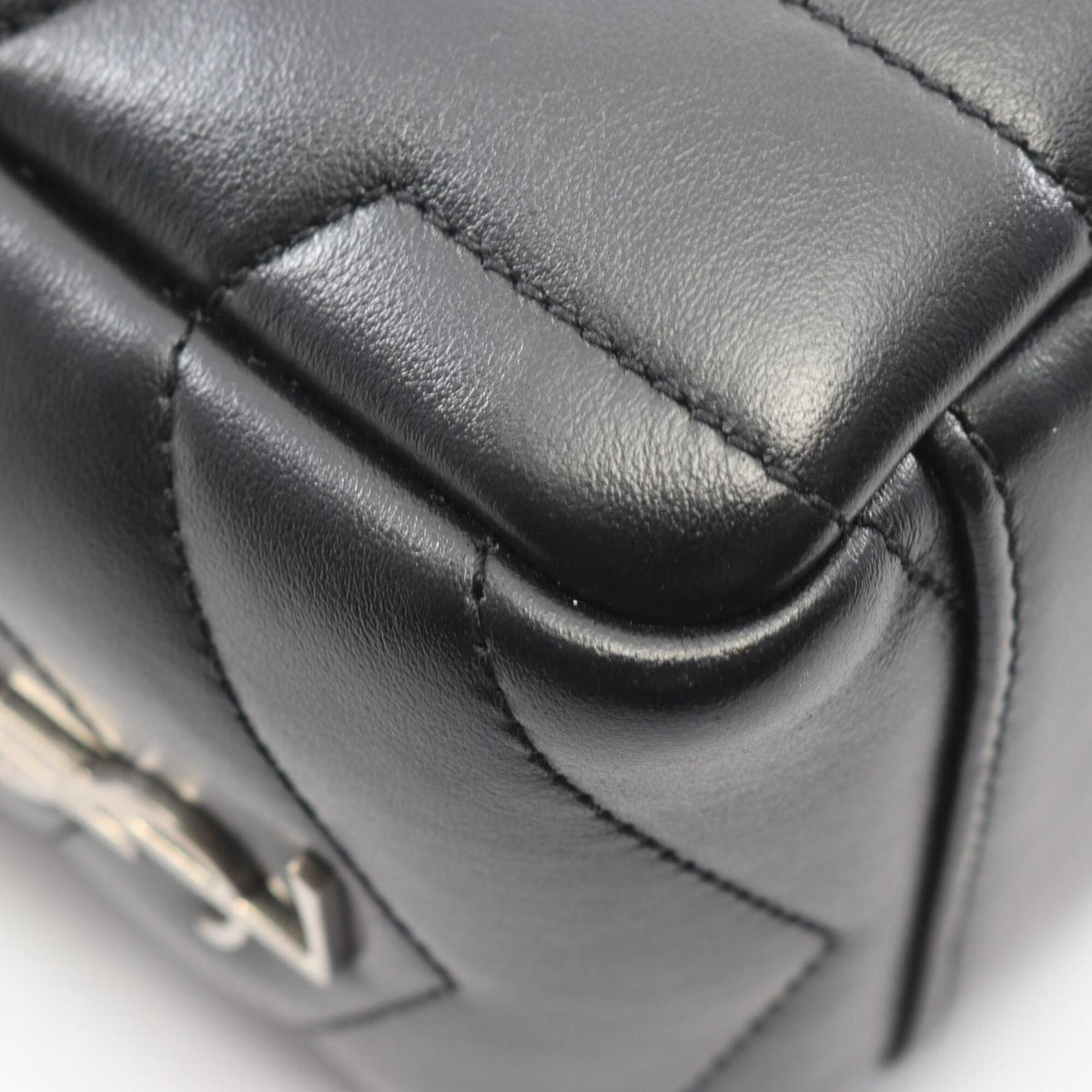 Yves Saint Laurent Black Leather Handbag Shoulder Bag (Pre-Owned)