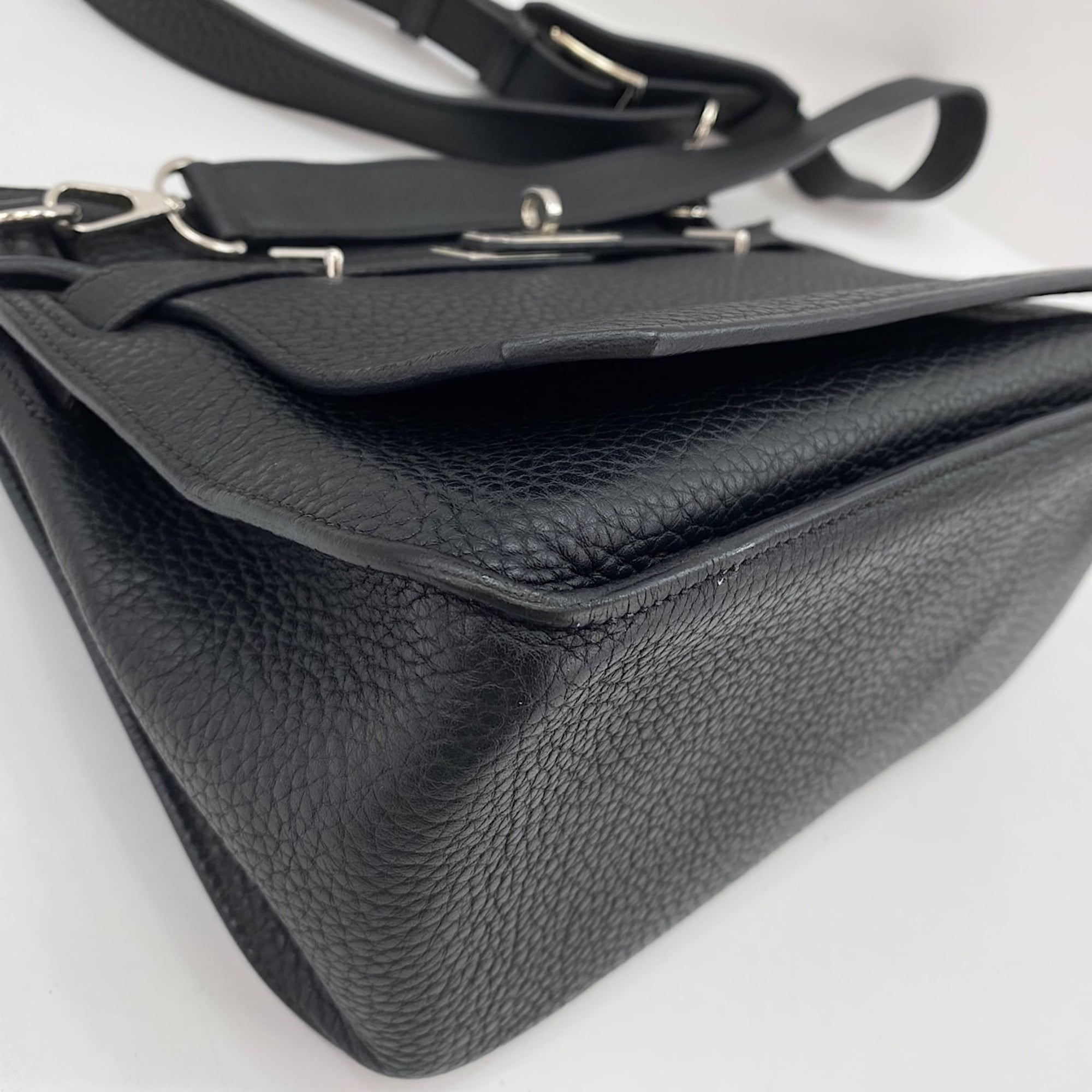 Hermes Black Shoulder Bag (Pre-Owned)