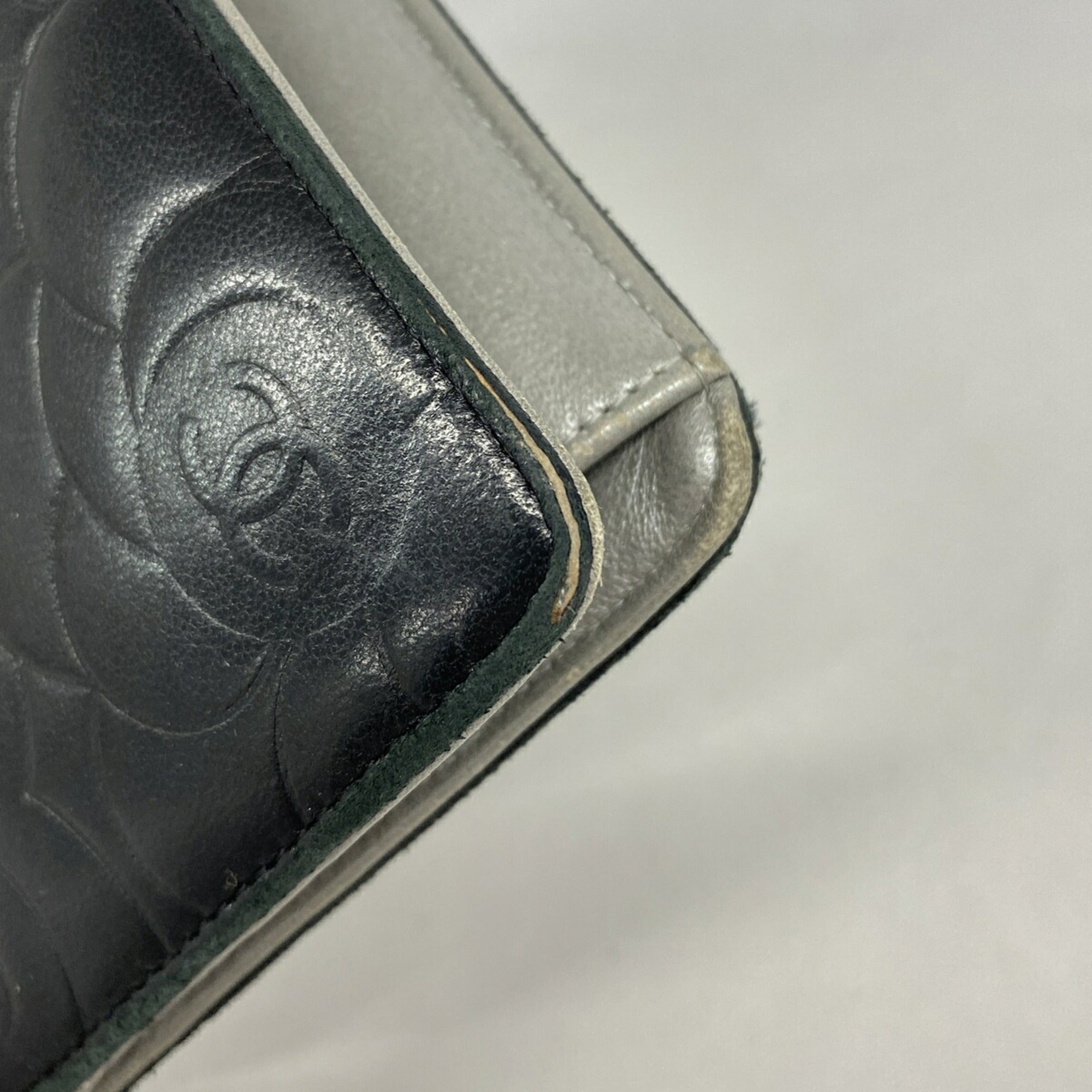Chanel Black Leather Long Wallet (Bi-Fold) (Pre-Owned)