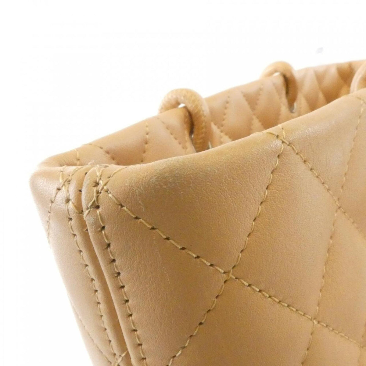 Chanel Beige Leather Handbag (Pre-Owned)