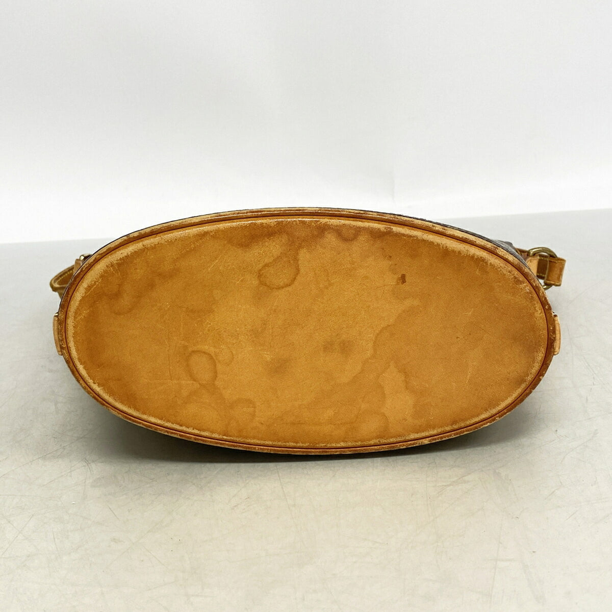Louis Vuitton Brown Shoulder Bag (Pre-Owned)