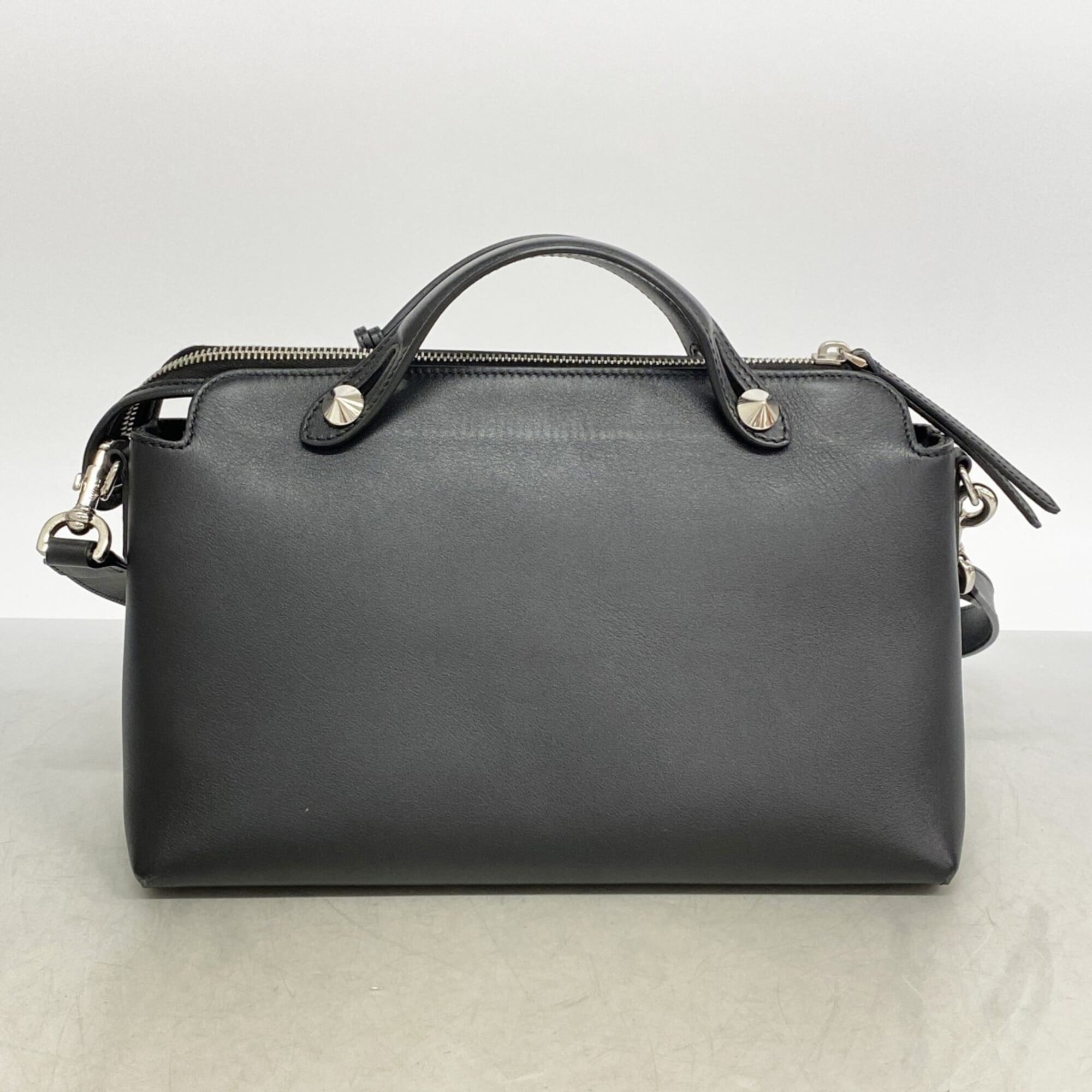 Fendi Black Leather Handbag (Pre-Owned)