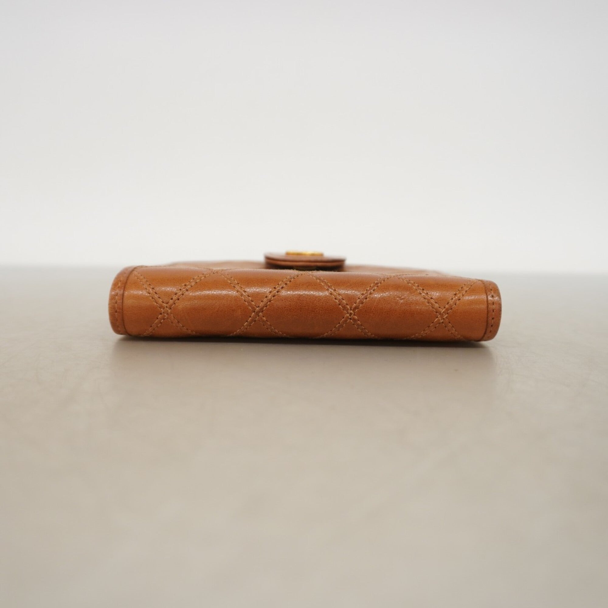 Chanel Brown Leather Wallet (Bi-Fold) (Pre-Owned)