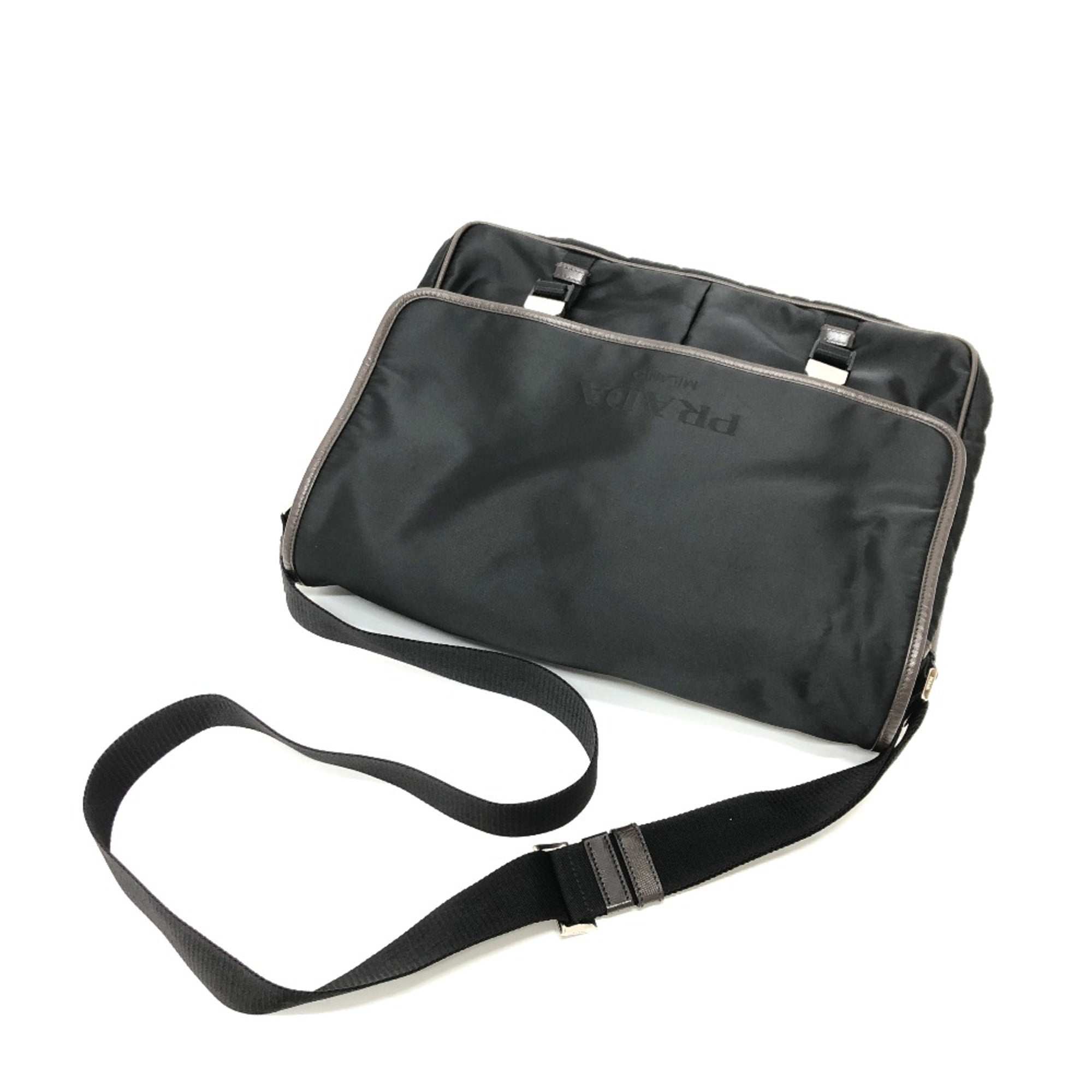 Prada Black Cloth Shoulder Bag (Pre-Owned)
