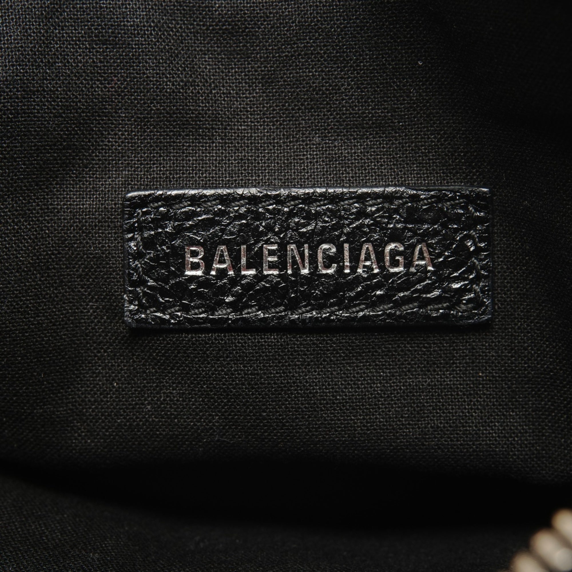 Balenciaga Black Leather Shoulder Bag (Pre-Owned)