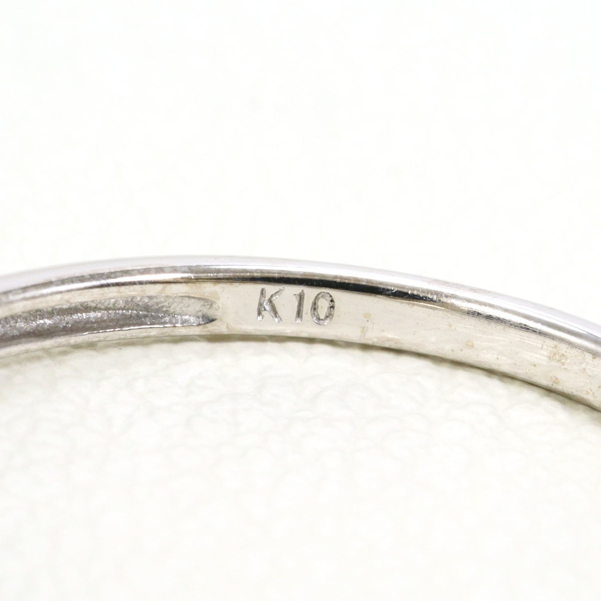 Unbranded White Gold White Gold (10K) Band Ring (Pre-Owned)