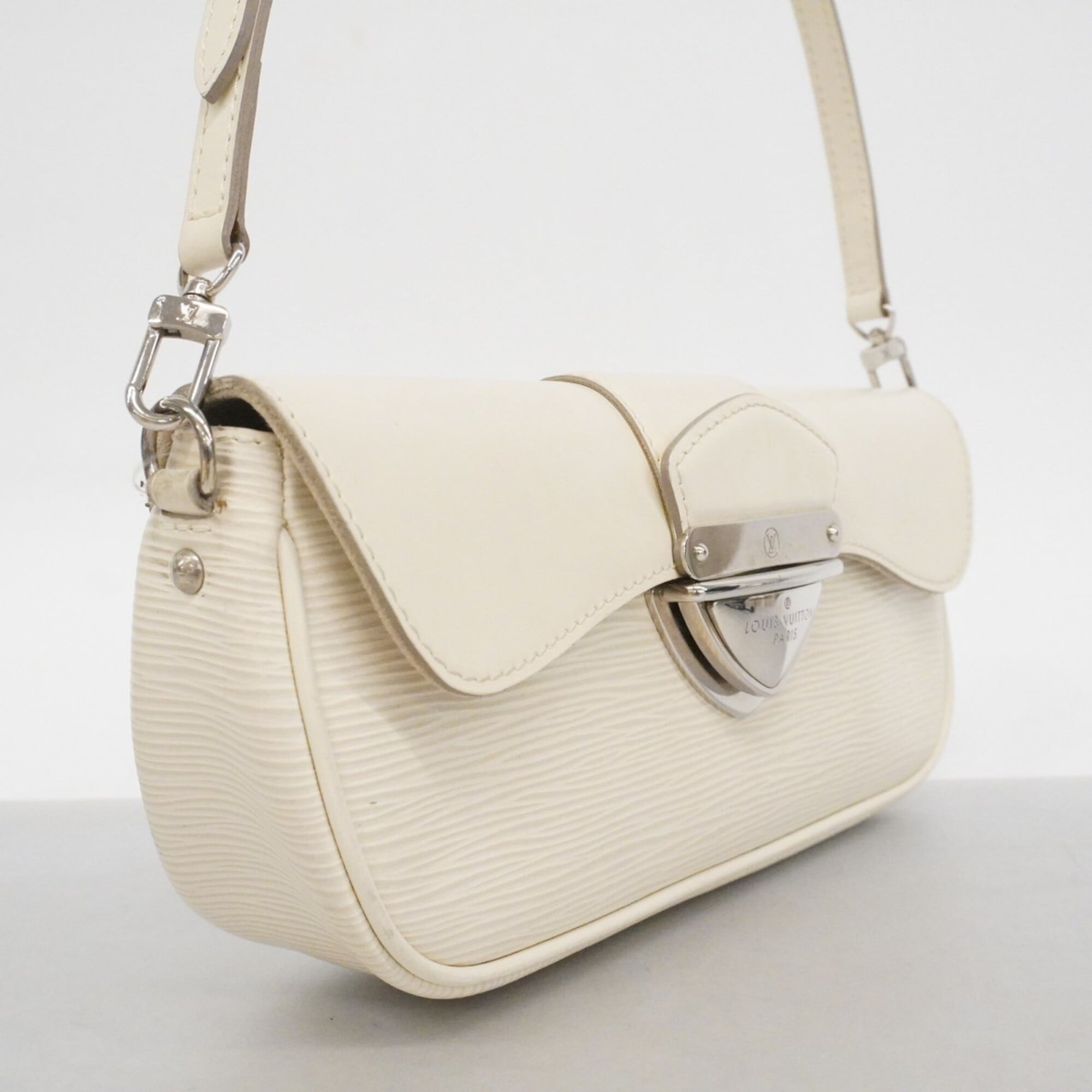 Louis Vuitton Lv Off White Shoulder Bag (Pre-Owned)