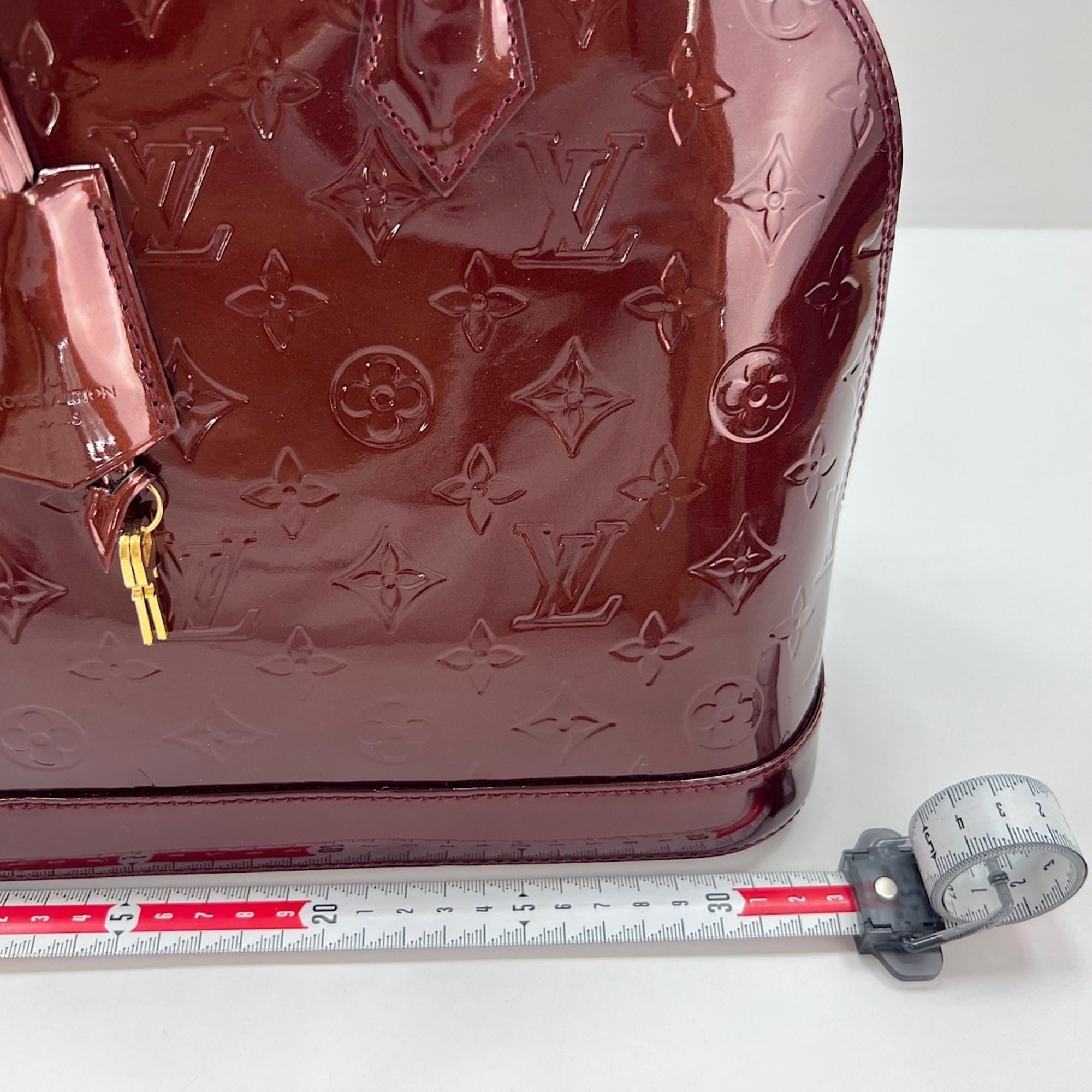 Louis Vuitton Monogram Vernis Red Color Handbag (Pre-Owned)