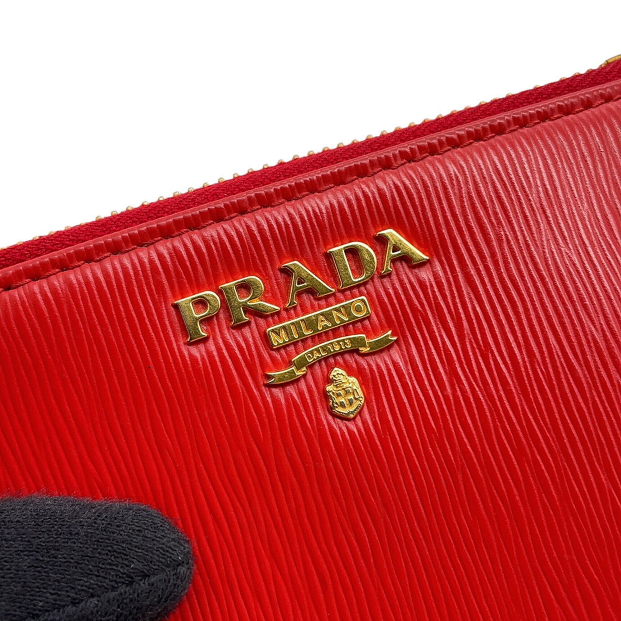 Prada Leather Wallet (Bi-Fold) (Pre-Owned)