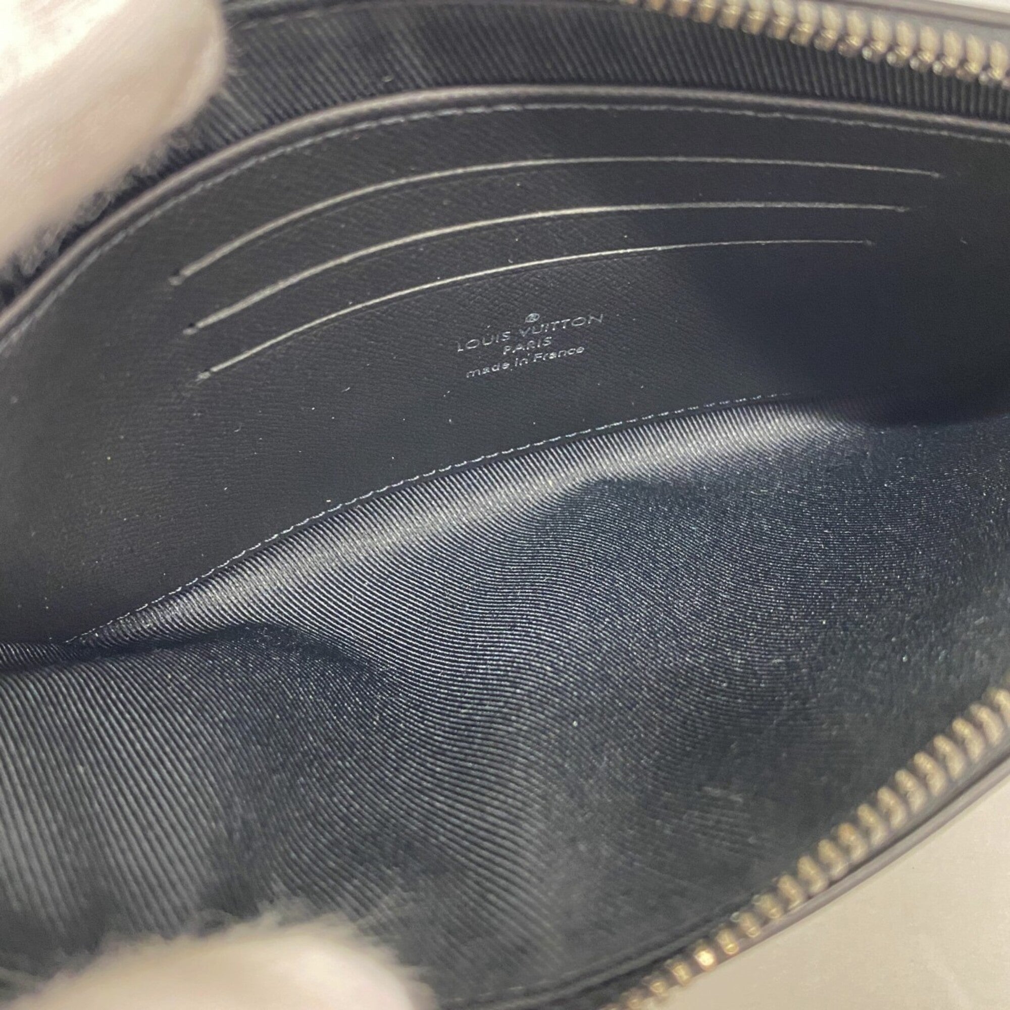 Louis Vuitton Black Pouch (Pre-Owned)