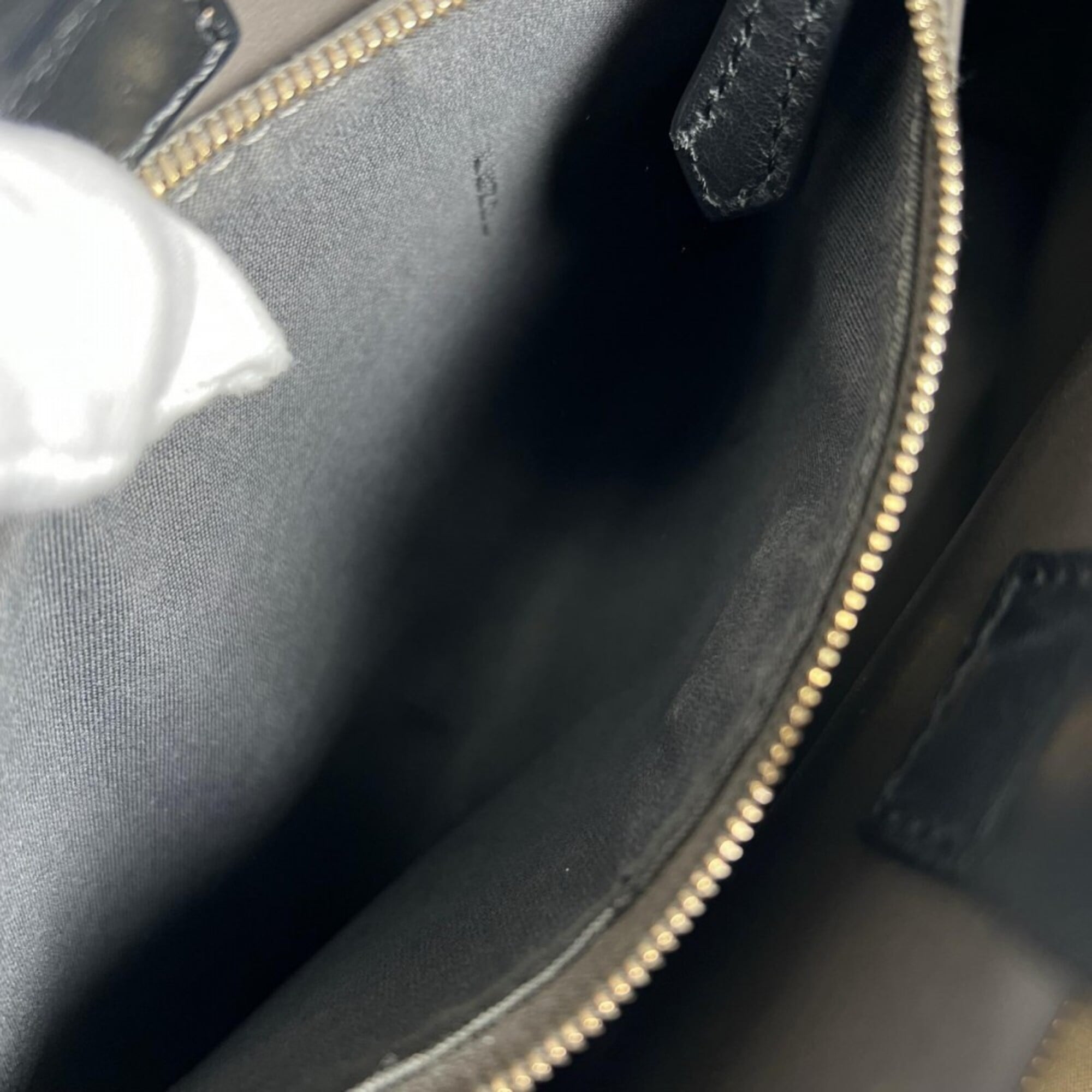 Fendi Black White Leather Handbag (Pre-Owned)