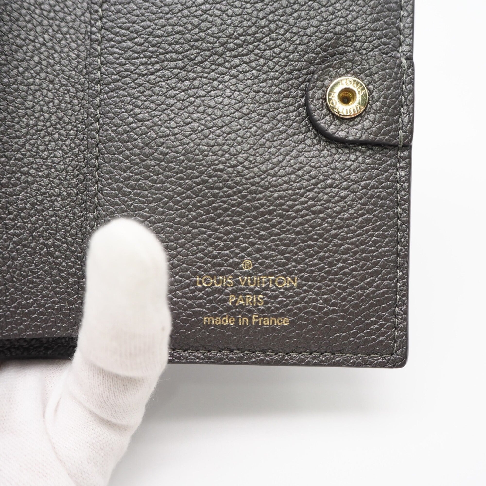 Louis Vuitton Silver Leather Wallet (Bi-Fold) (Pre-Owned)