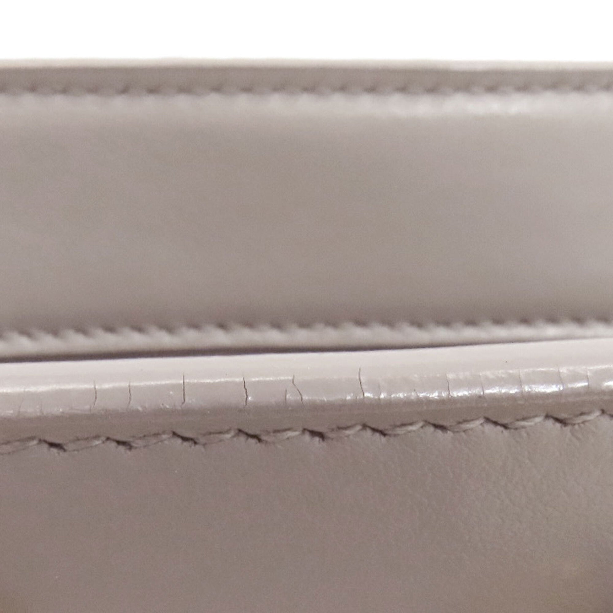 Yves Saint Laurent Gray Leather Handbag (Pre-Owned)
