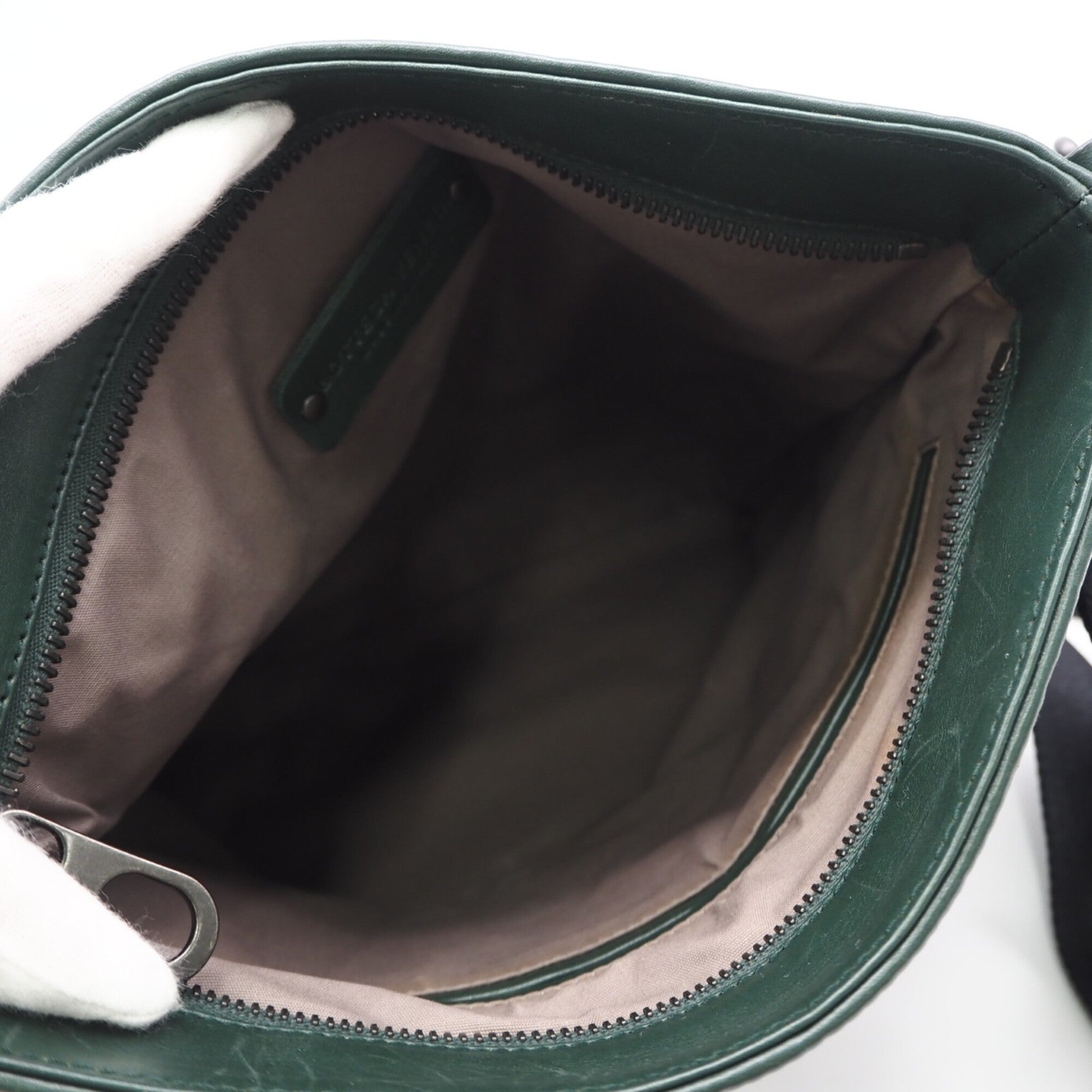 Bottega Veneta Intrecciato Black Green Leather Shoulder Bag (Pre-Owned)