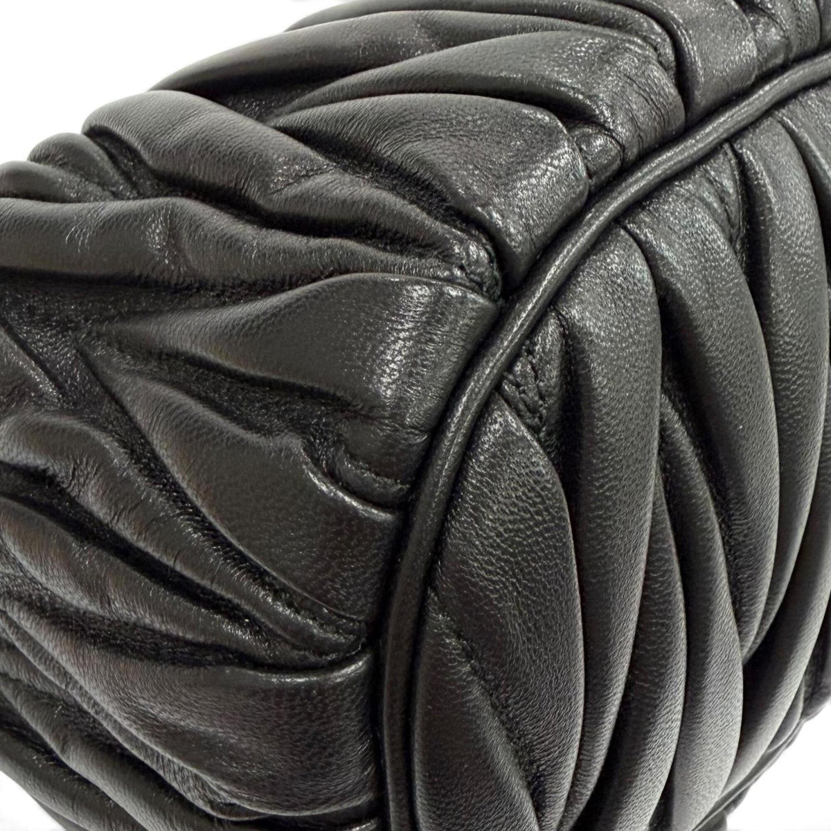 Miu Miu Black Leather Shoulder Bag (Pre-Owned)