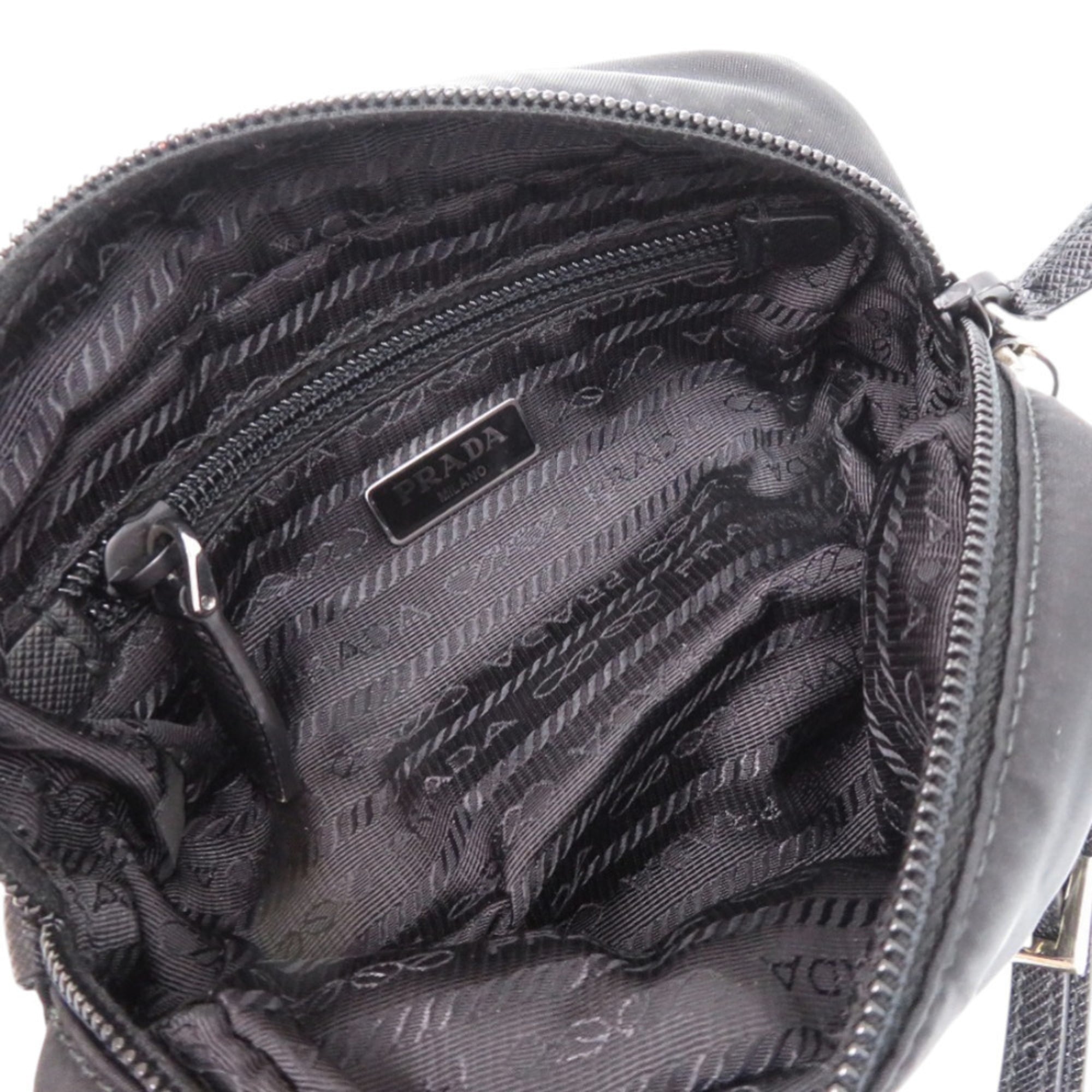 Prada Black Nylon Pouch (Pre-Owned)