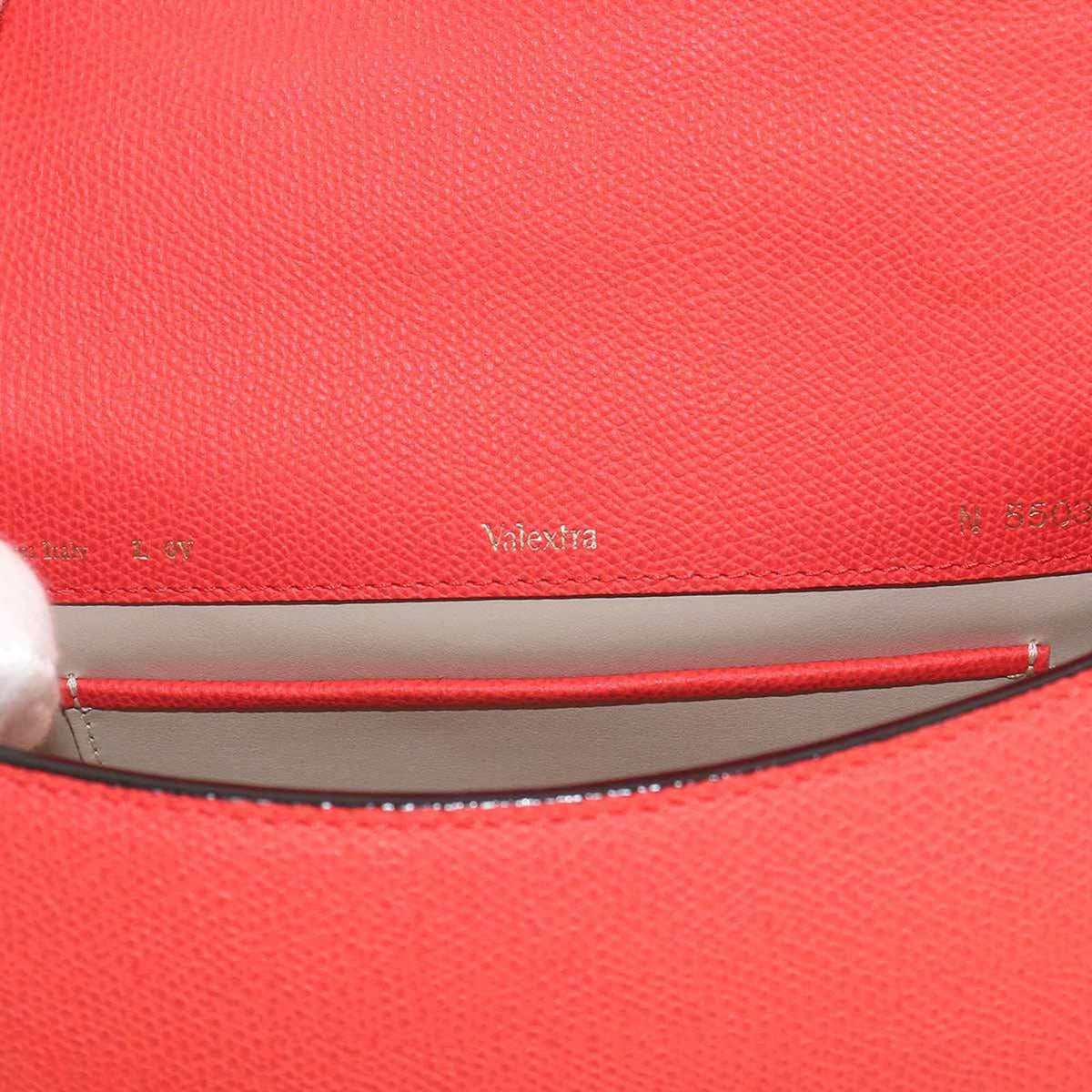 Valextra Red Color Leather Handbag (Pre-Owned)