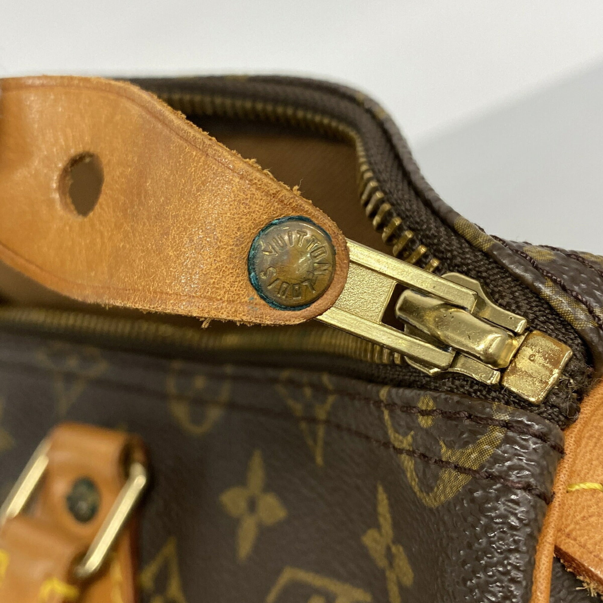 Louis Vuitton Brown Handbag (Pre-Owned)