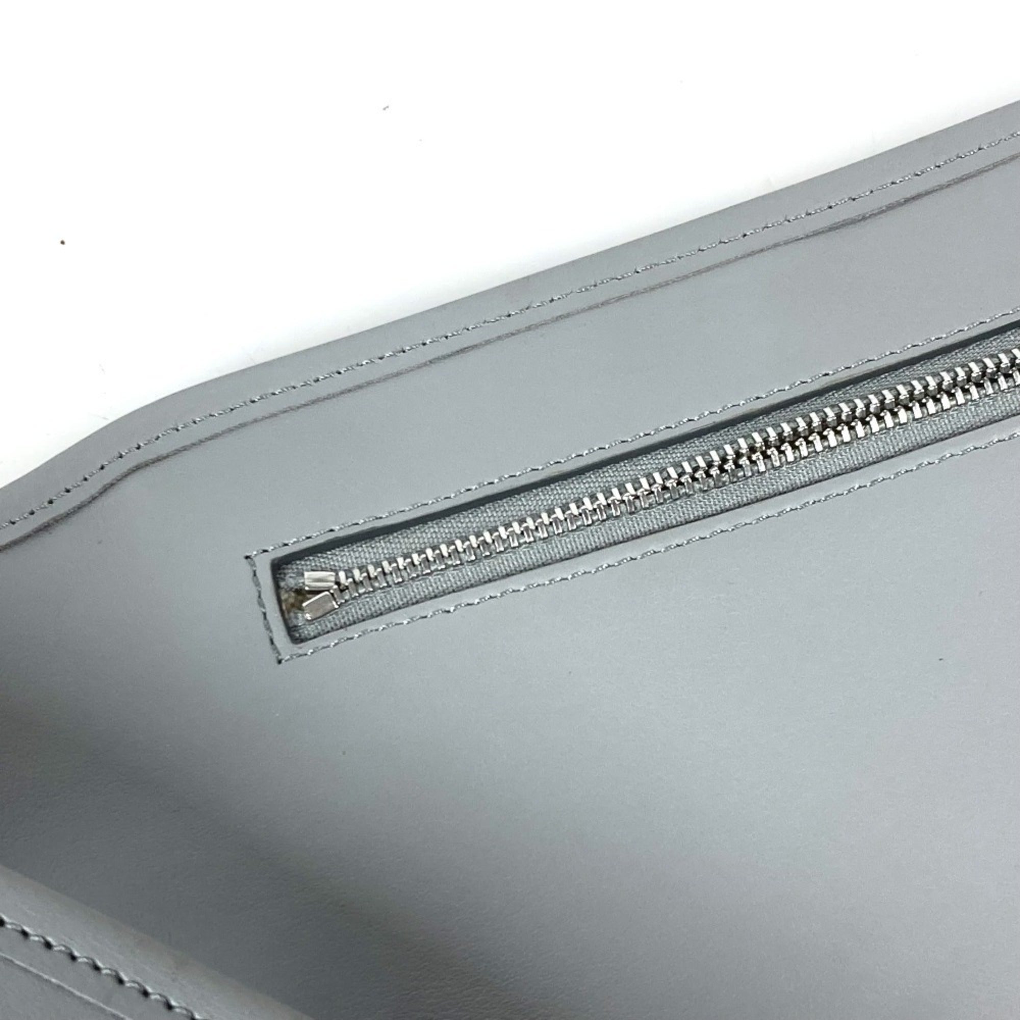Burberry Gray Leather Fanny Pack (Pre-Owned)