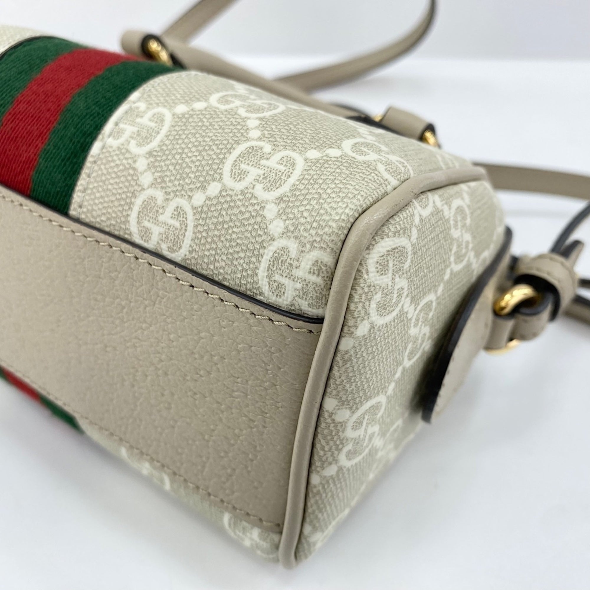 Gucci Sherry Line Beige Handbag (Pre-Owned)