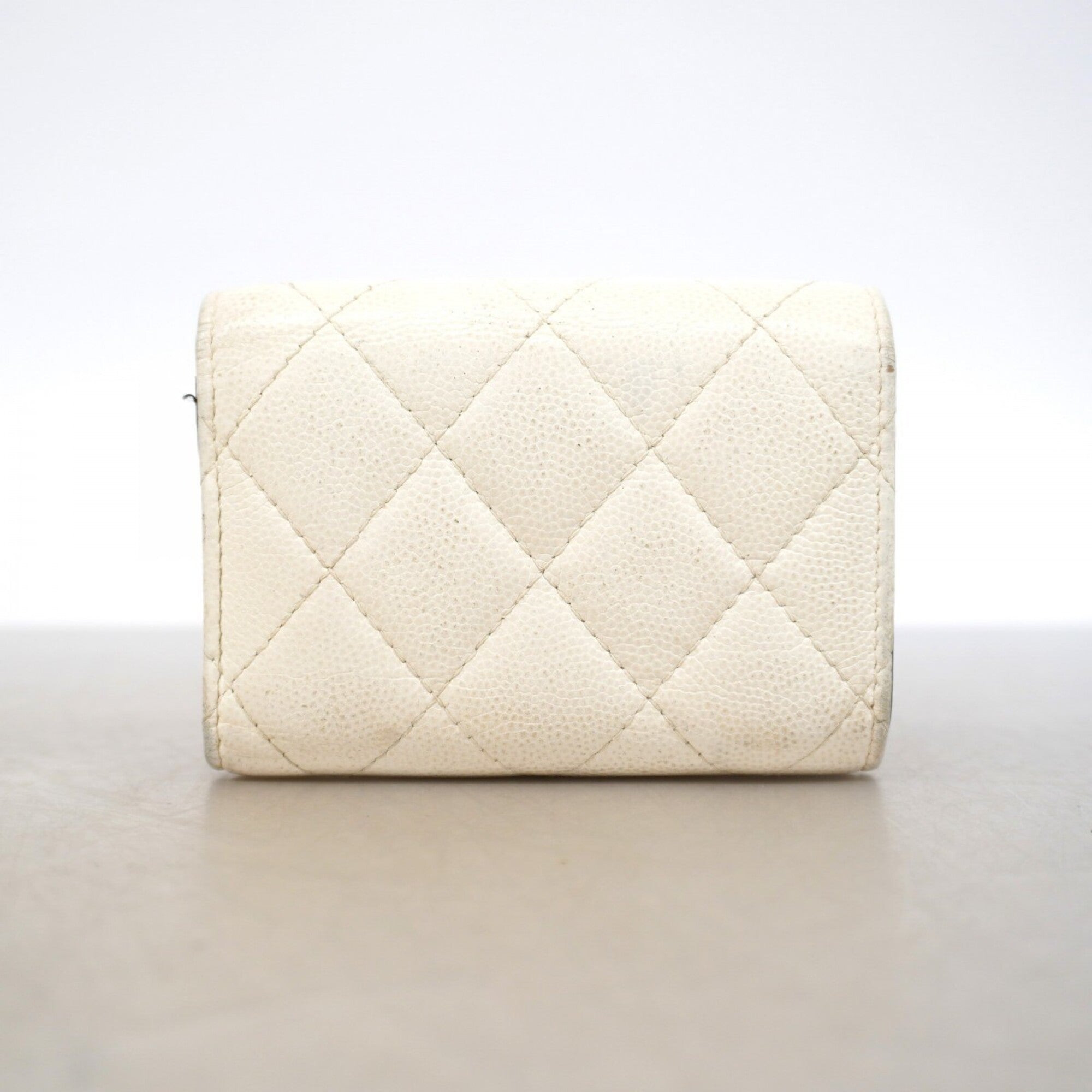 Chanel White Grained Calfskin Wallet (Tri-Fold) (Pre-Owned)