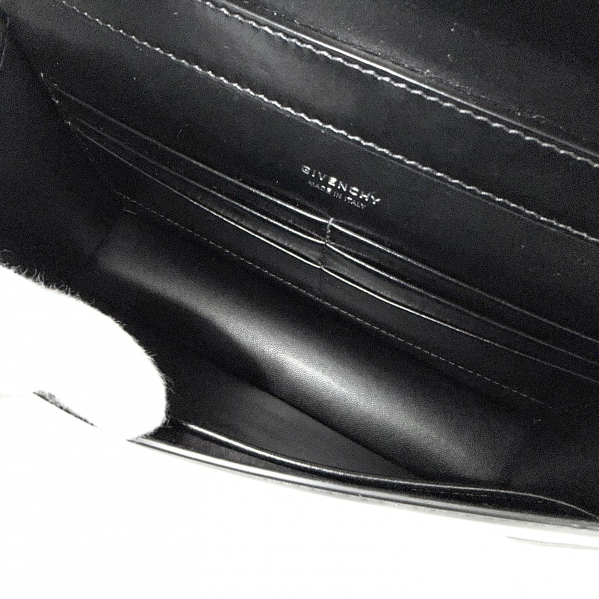 Givenchy Black Leather Shoulder Bag (Pre-Owned)