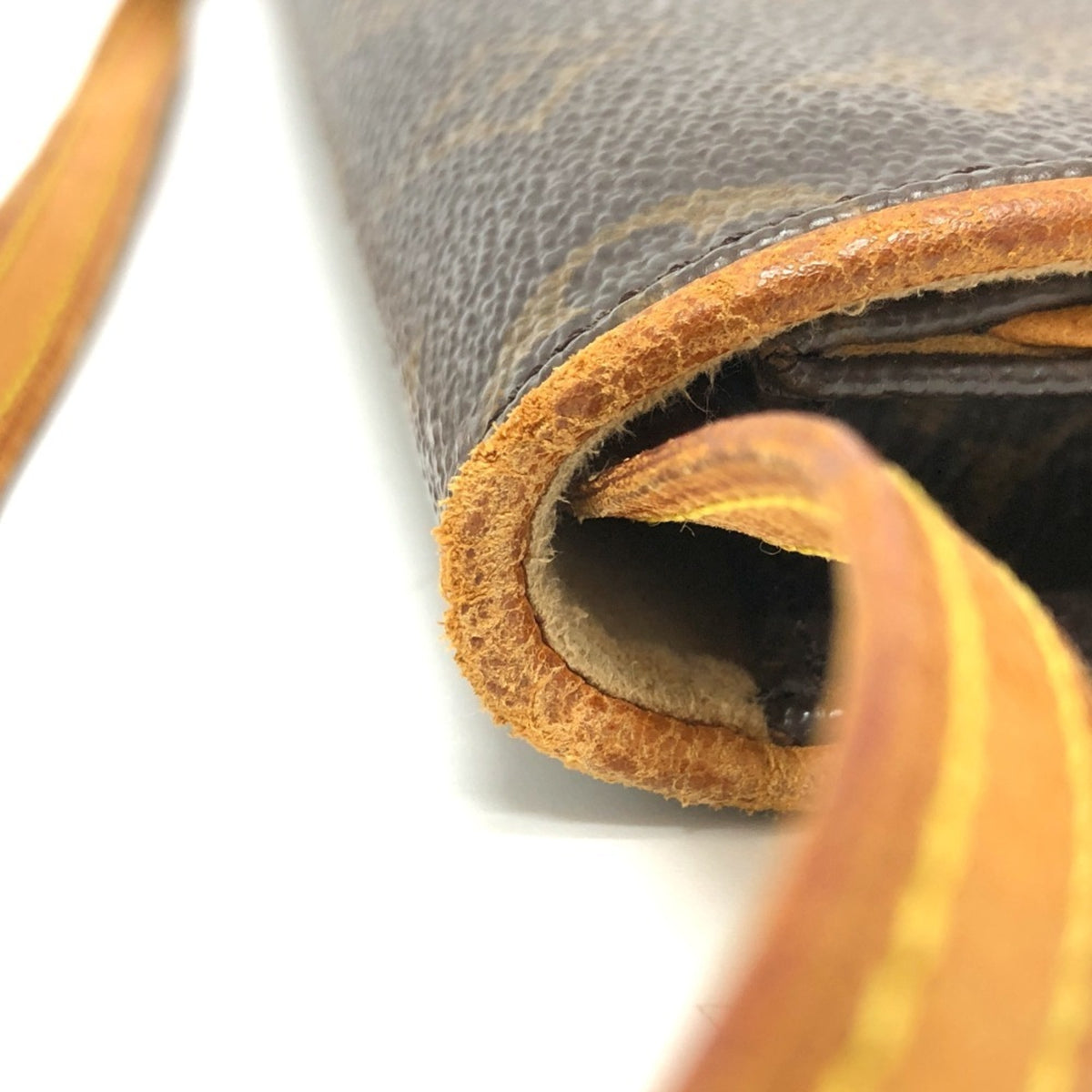 Louis Vuitton Monogram Brown Monogram Pochette Shoulder Bag (Pre-Owned)