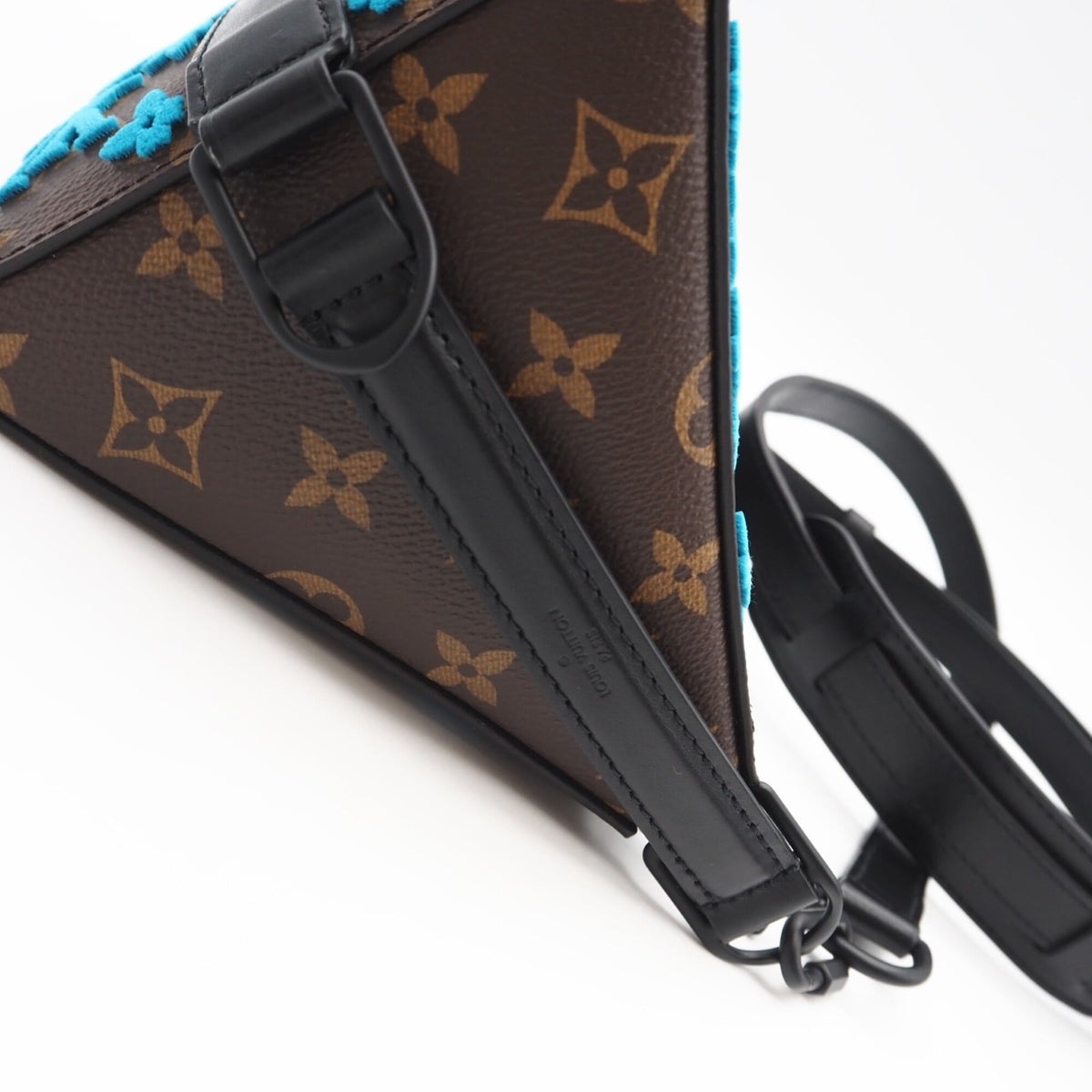 Louis Vuitton Beige Blue Brown Coated Canvas Leather Shoulder Bag (Pre-Owned)