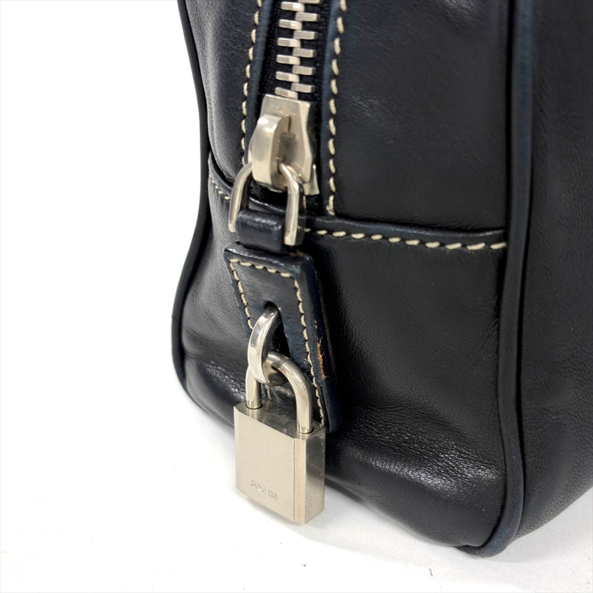 Prada Black Leather Boston Bag Handbag (Pre-Owned)