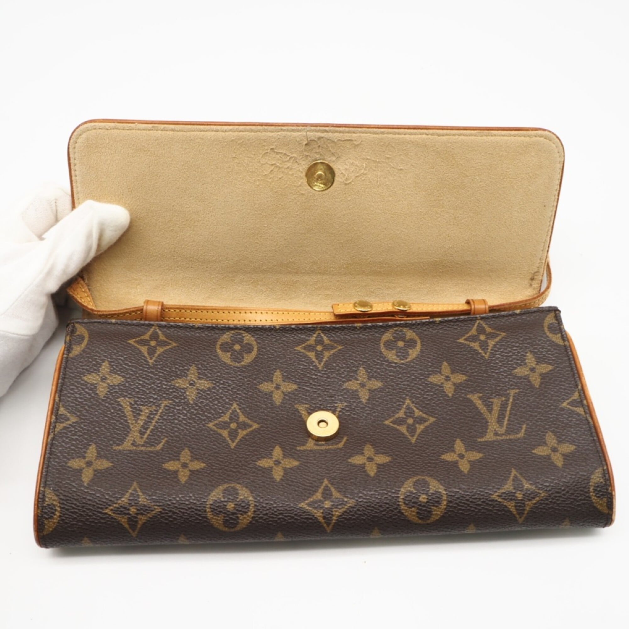 Louis Vuitton Brown Coated Canvas Leather Pochette Shoulder Bag (Pre-Owned)