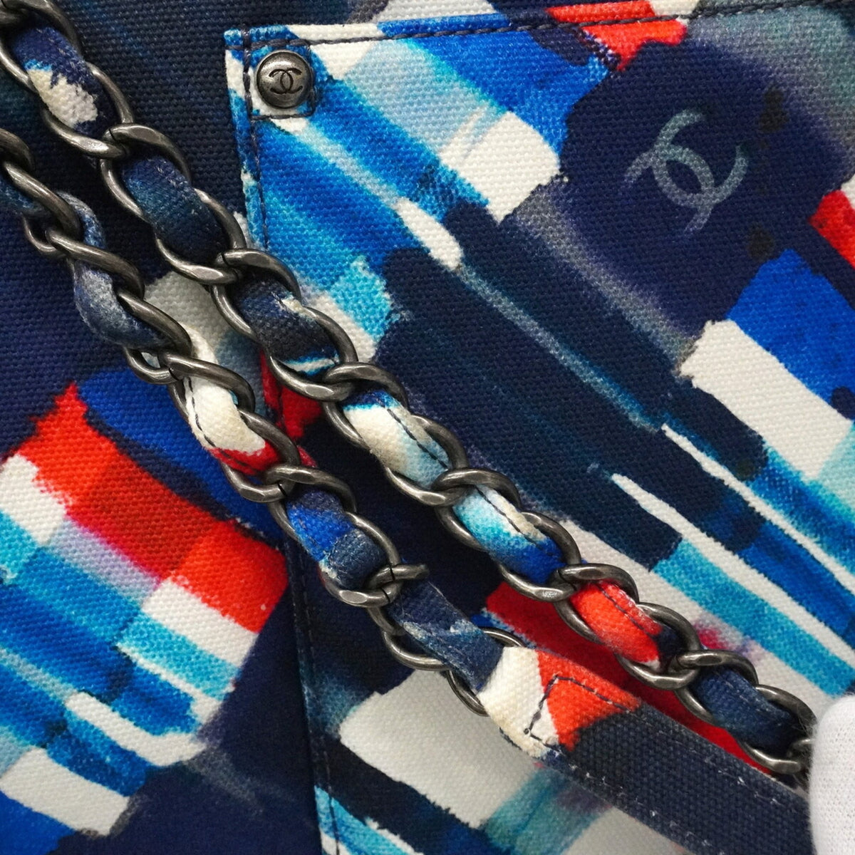 Chanel Blue Canvas Shoulder Bag (Pre-Owned)