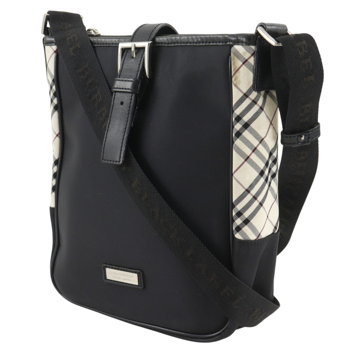 Burberry Black Label Black Nylon Shoulder Bag (Pre-Owned)