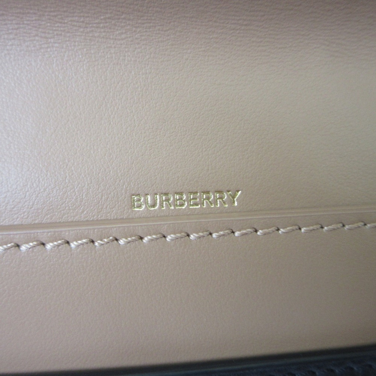 Burberry Black Leather Clutch Bag (Pre-Owned)