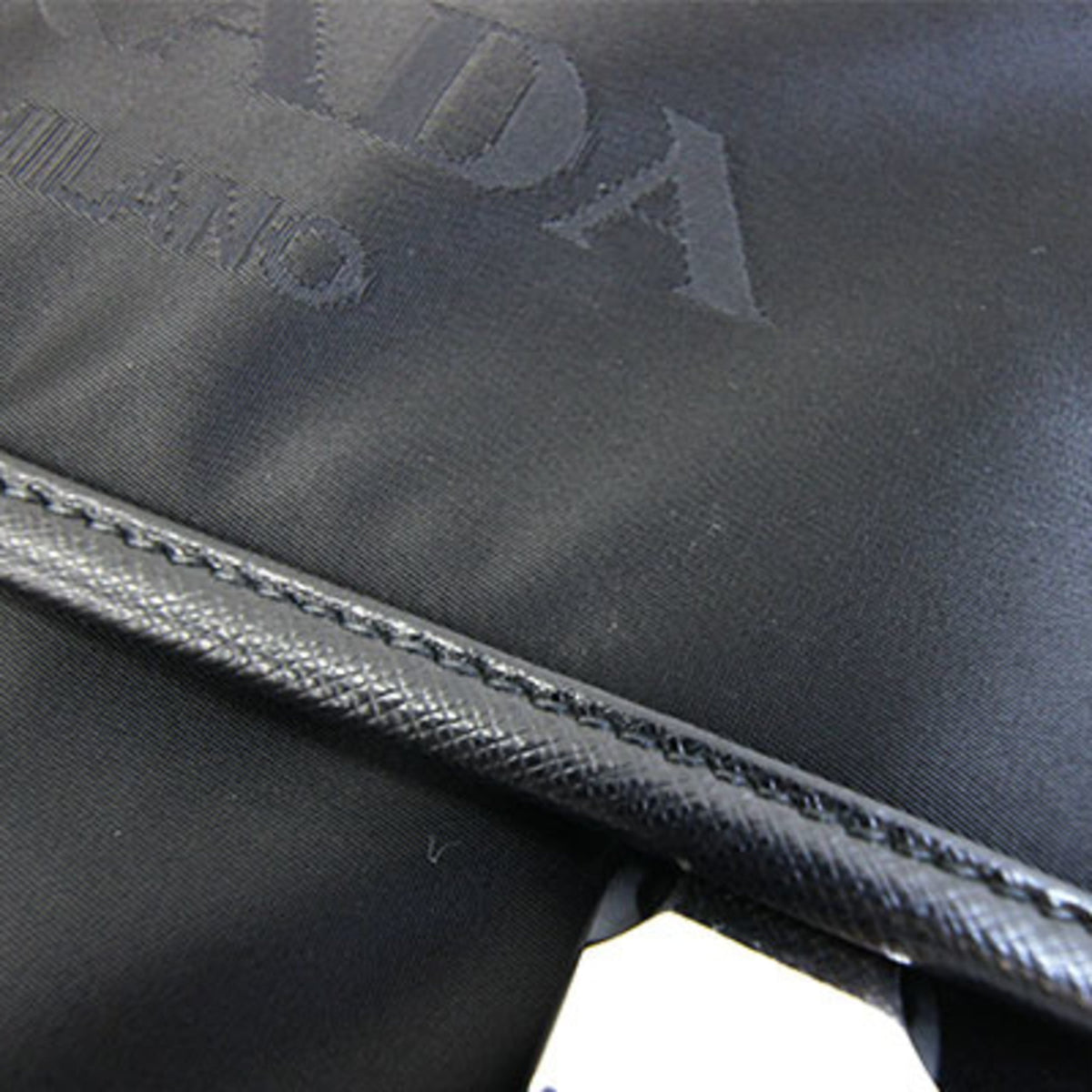 Prada Black Nylon Leather Shoulder Bag (Pre-Owned)