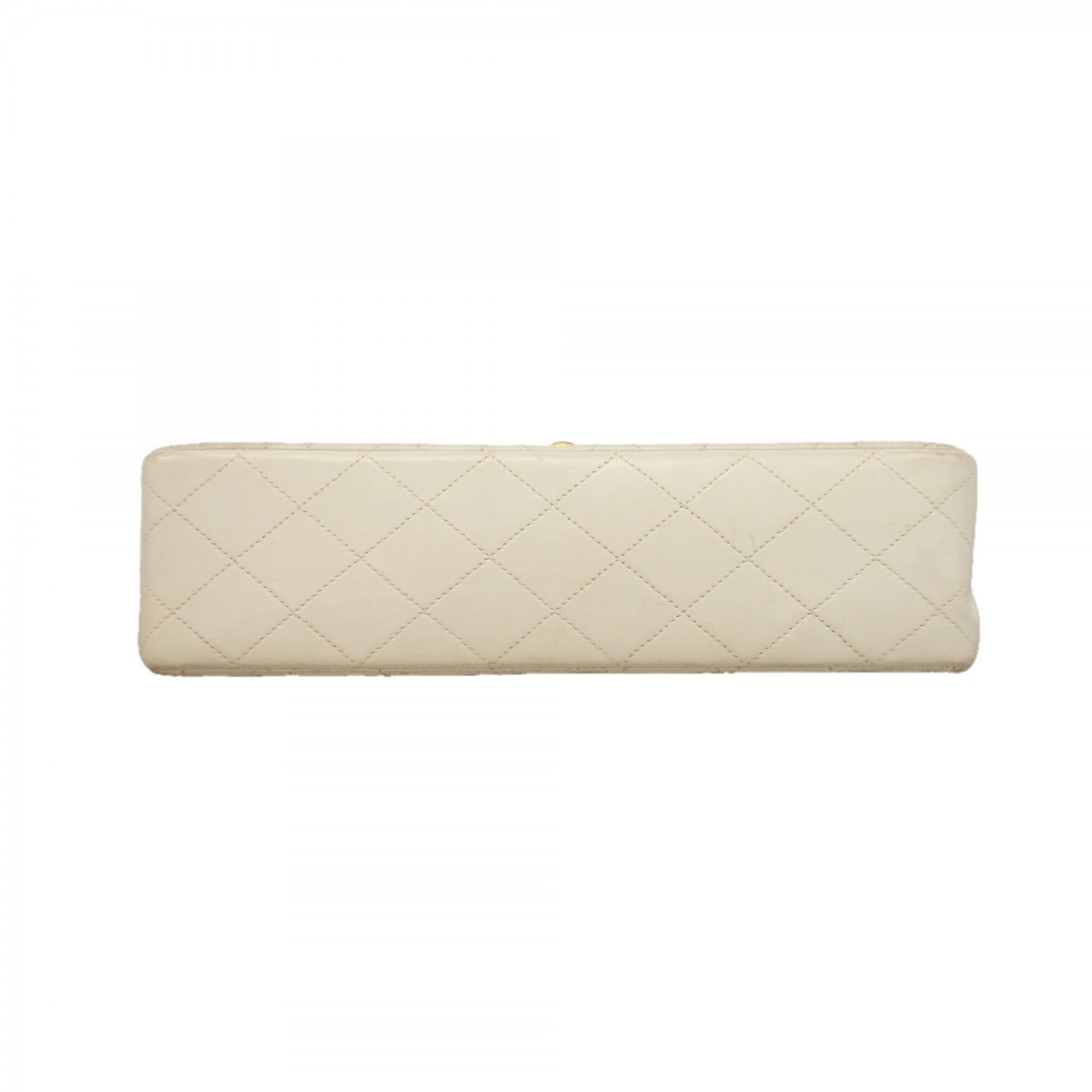 Chanel White Leather Shoulder Bag (Pre-Owned)