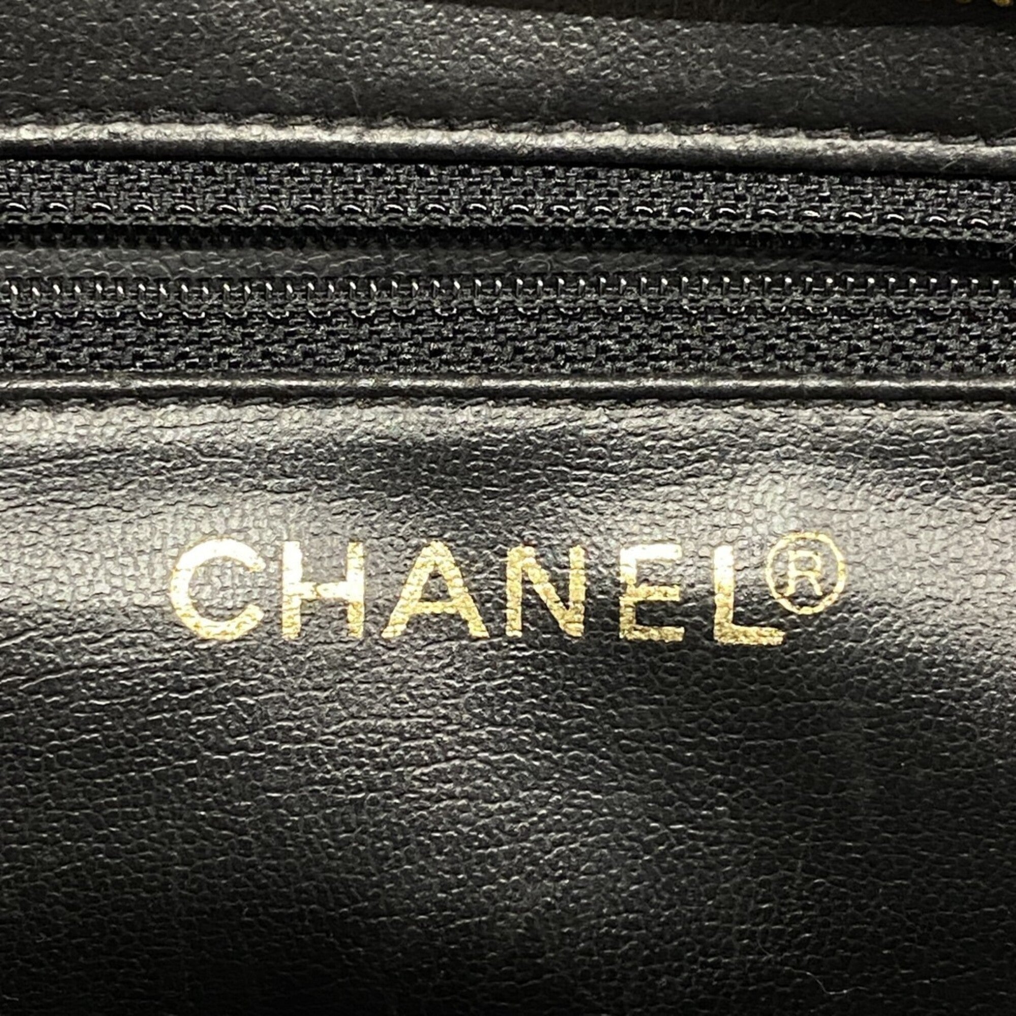 Chanel Black Leather Tote Bag (Pre-Owned)