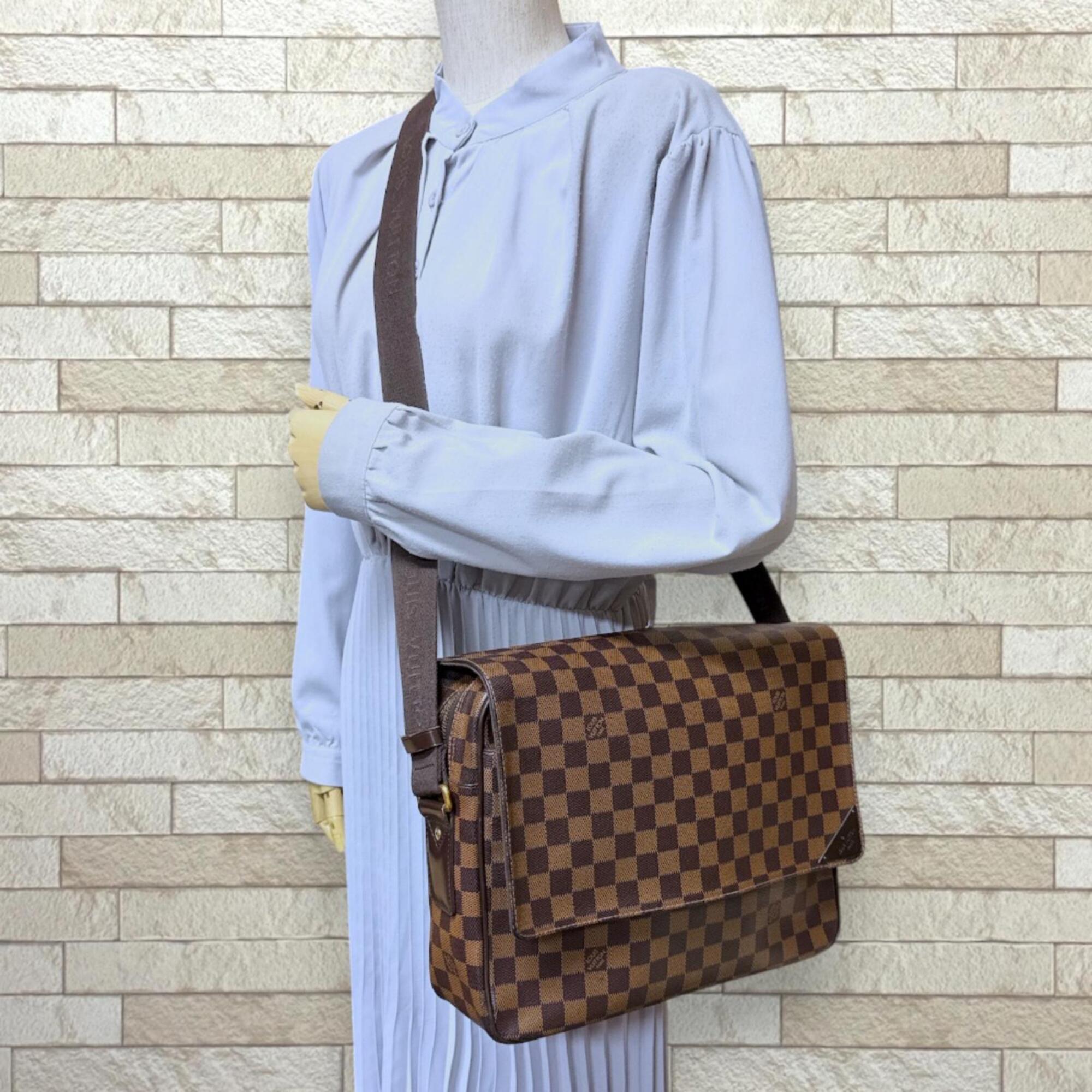 Louis Vuitton Damier Brown Damier Canvas Handbag Shoulder Bag (Pre-Owned)