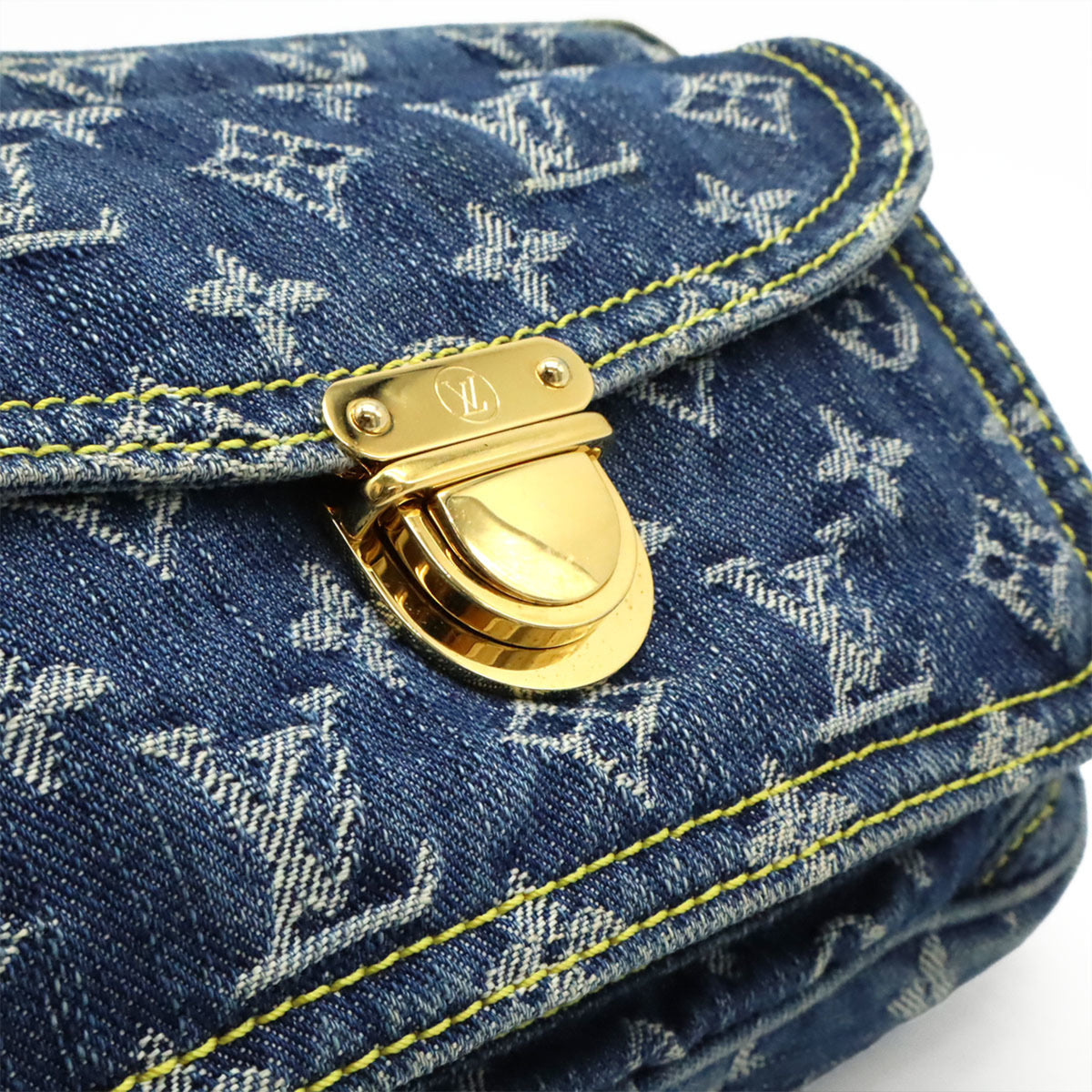 Louis Vuitton Blue Monogram Denim Fanny Pack Shoulder Bag (Pre-Owned)