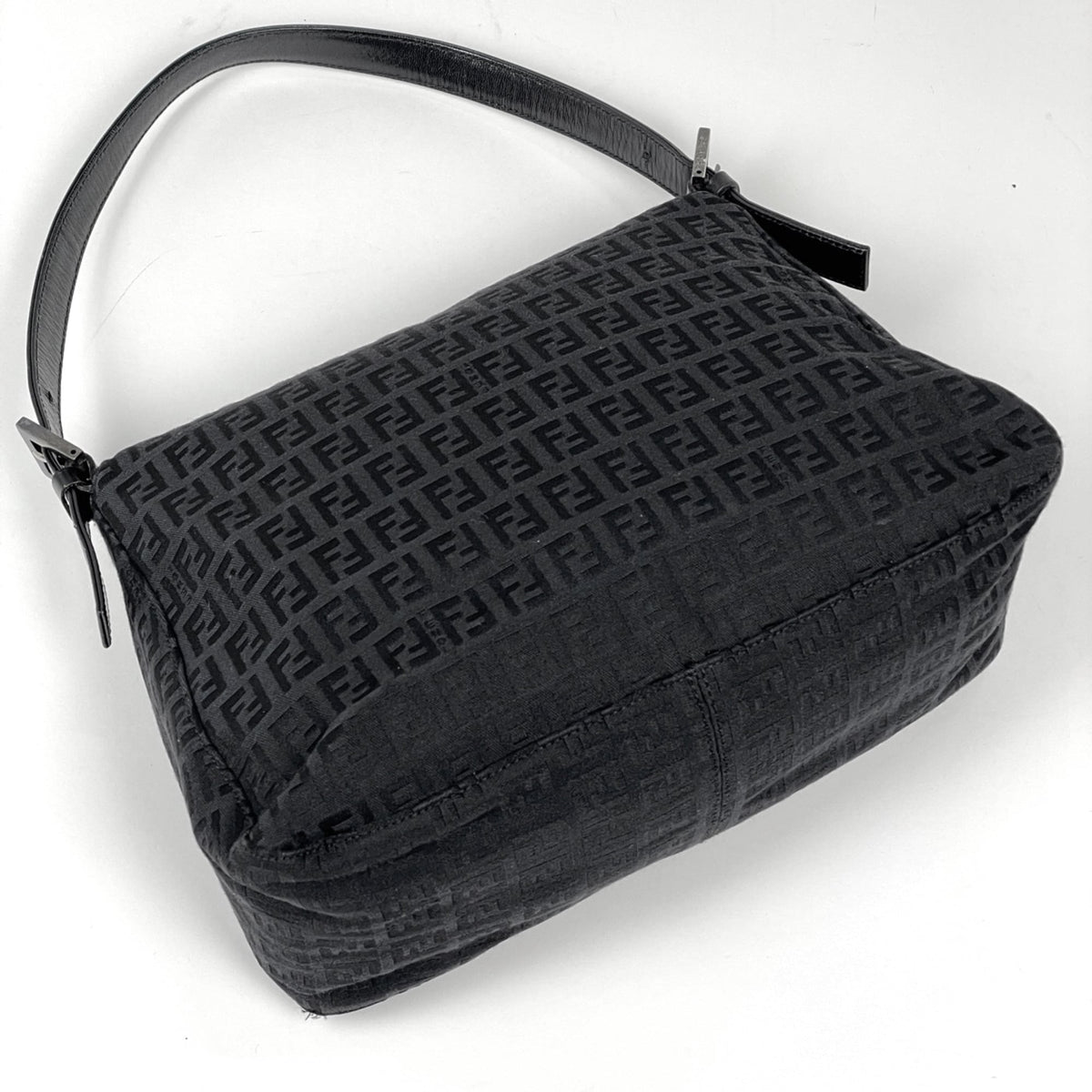 Fendi Black Canvas Leather Shoulder Bag (Pre-Owned)