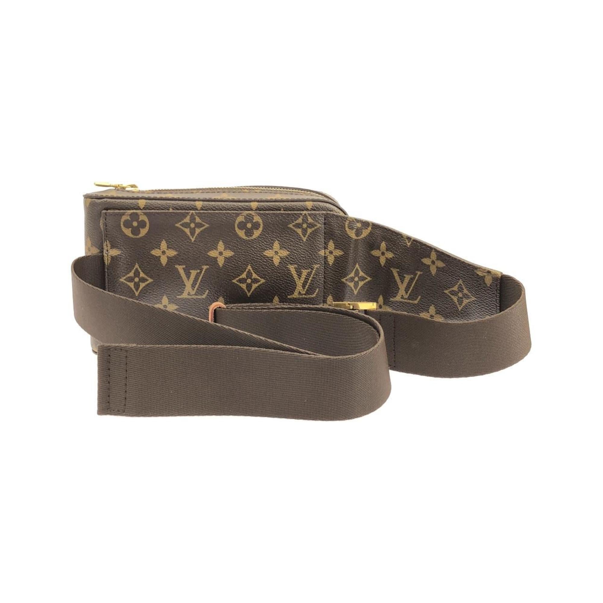 Louis Vuitton Brown Coated Canvas Shoulder Bag (Pre-Owned)