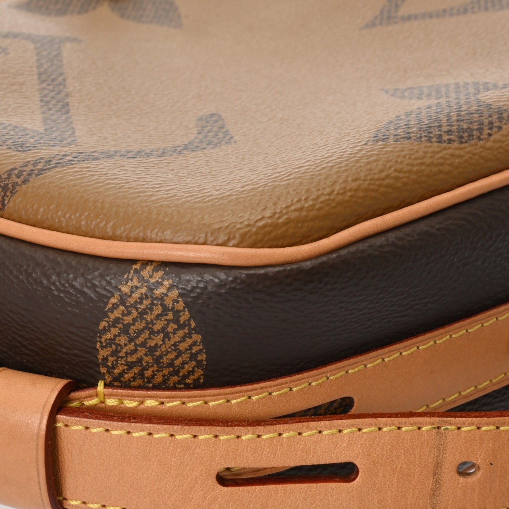 Louis Vuitton Brown Monogram Reverse Shoulder Bag (Pre-Owned)