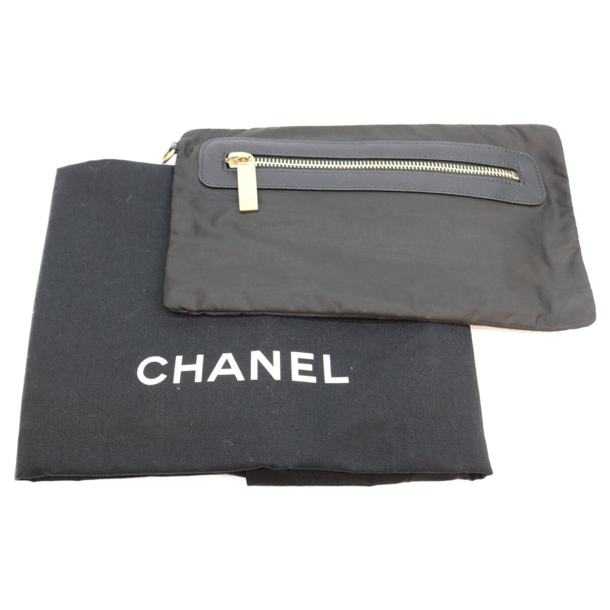 Chanel Khaki Leather Shoulder Bag (Pre-Owned)