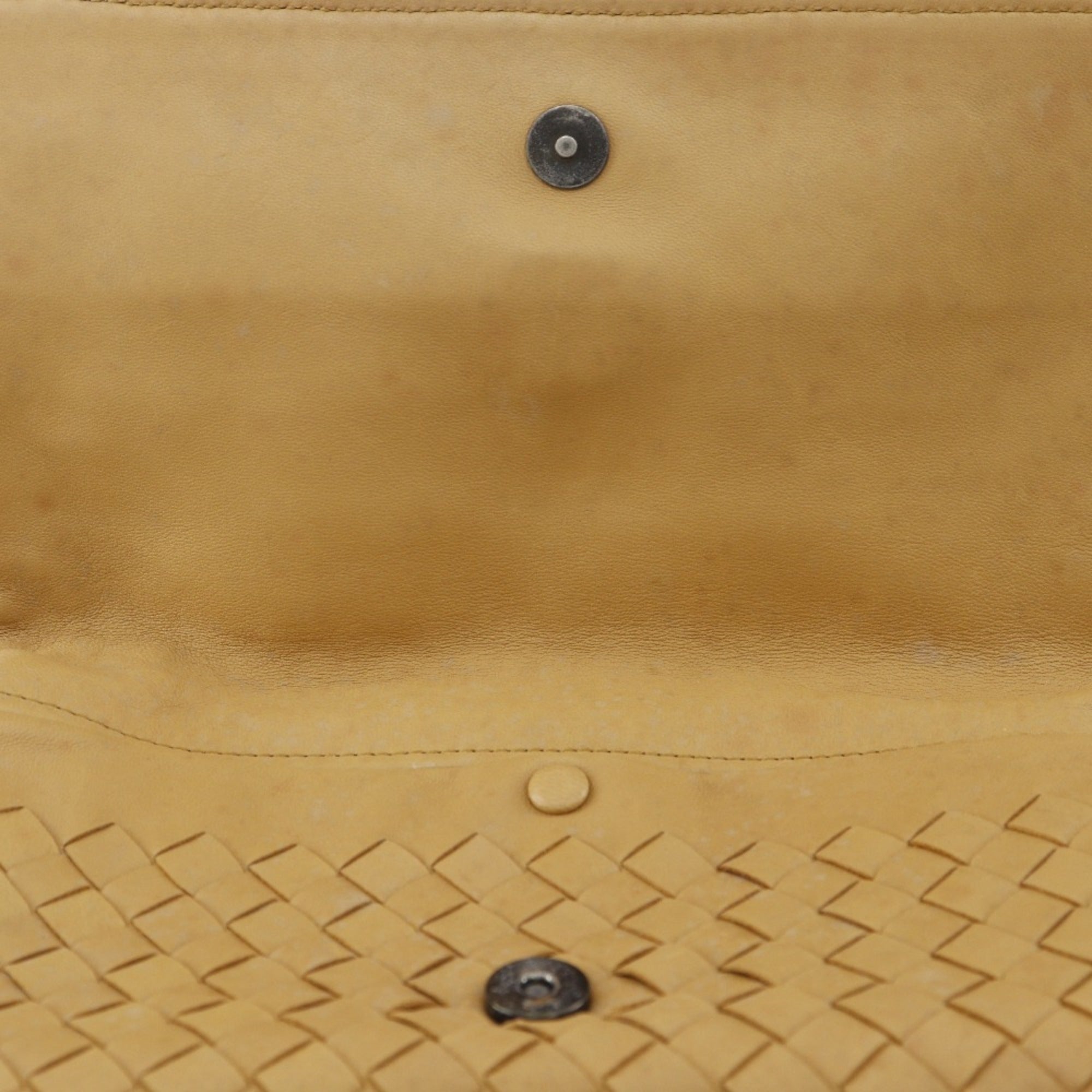 Bottega Veneta Beige Intrecciato Shoulder Bag (Pre-Owned)