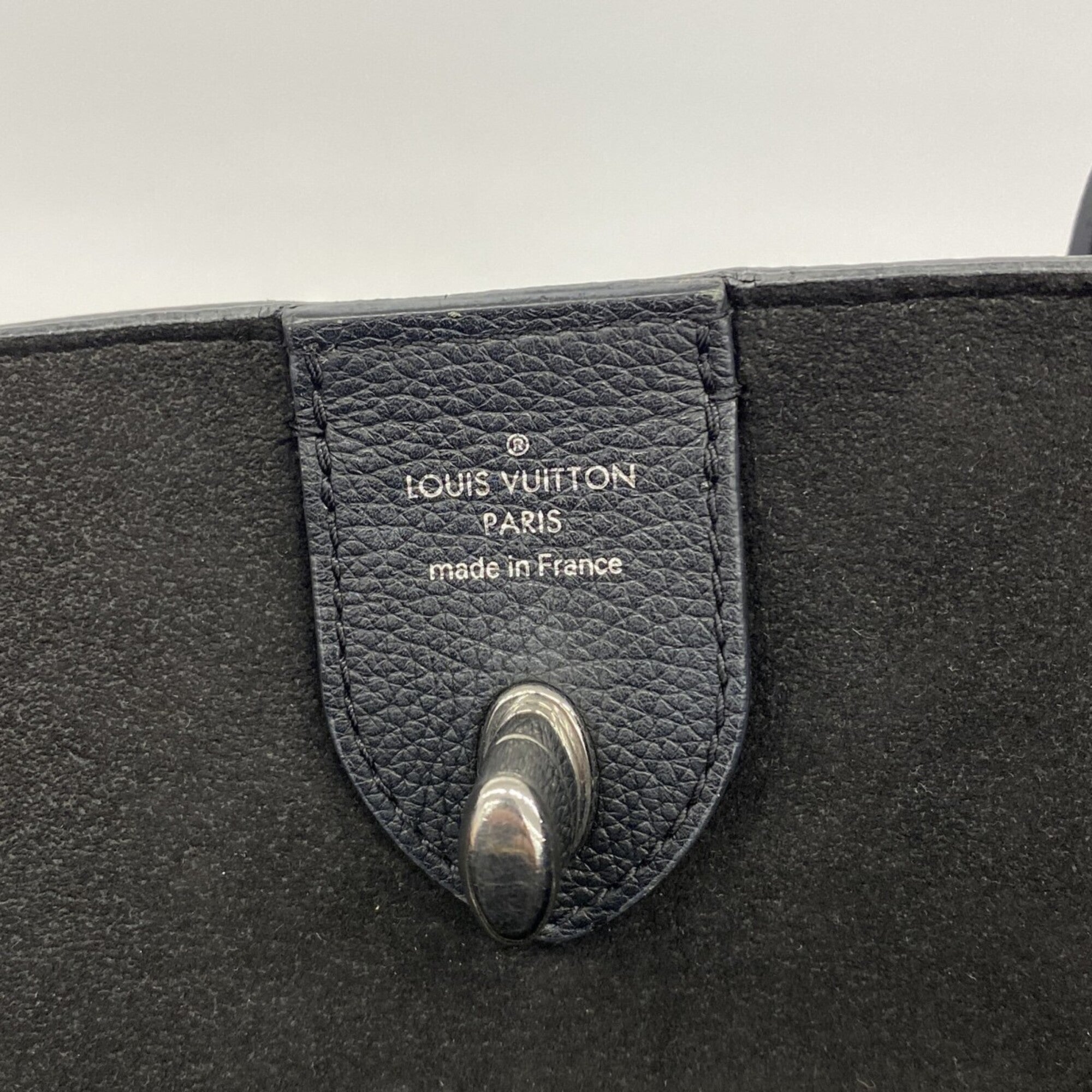Louis Vuitton Noir Tote Bag (Pre-Owned)