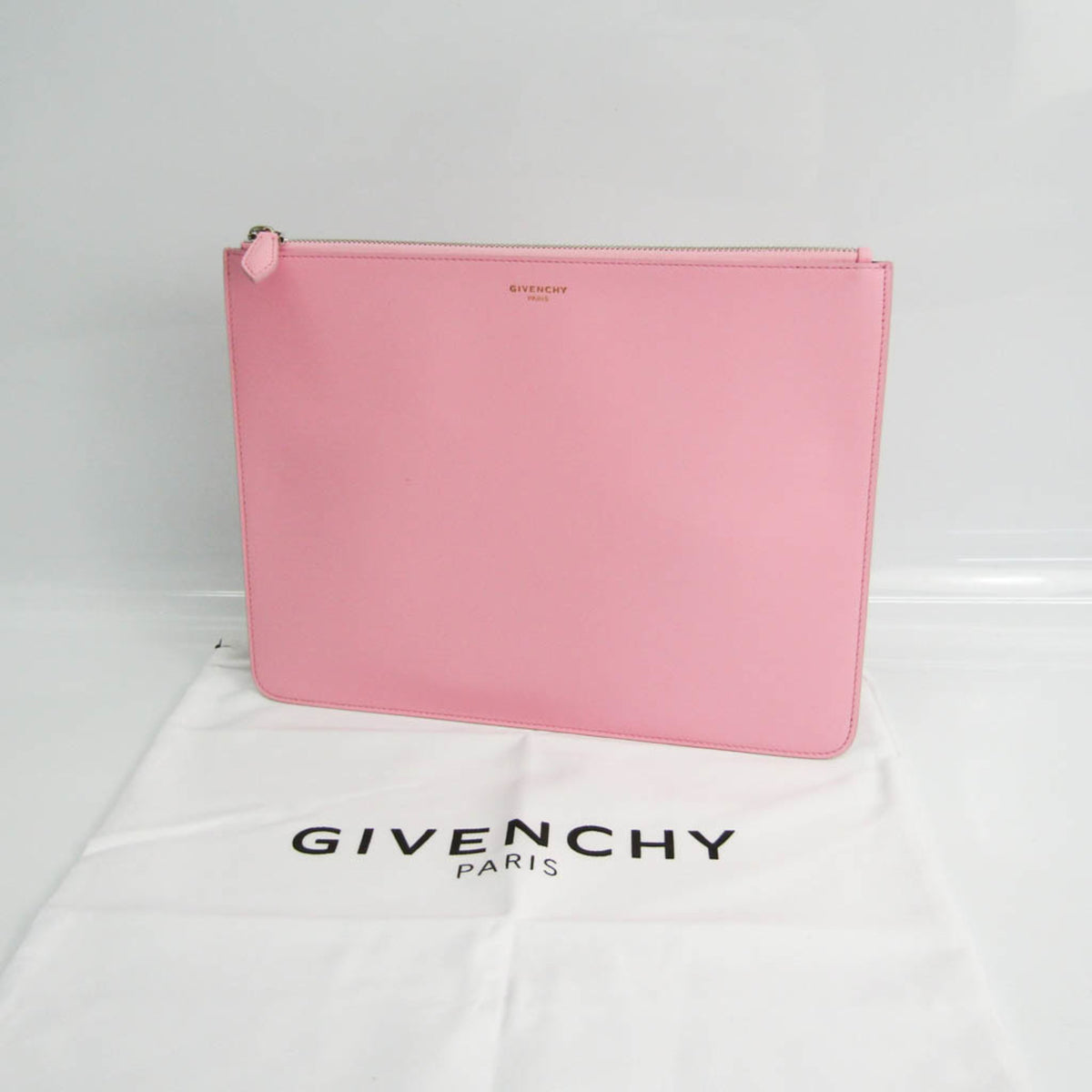 Givenchy Pink Leather Clutch Bag (Pre-Owned)