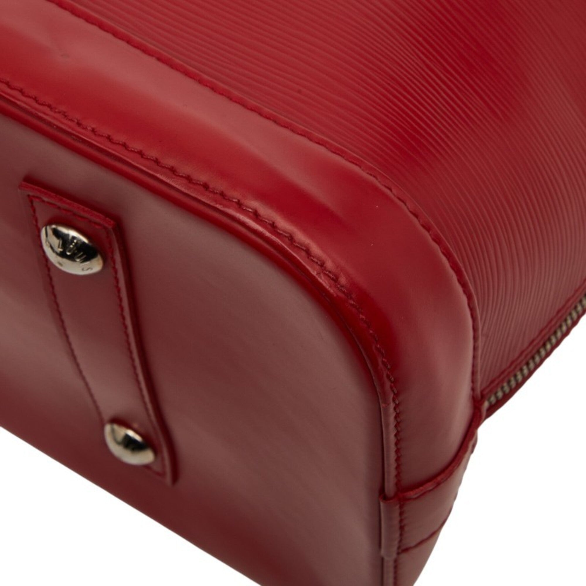Louis Vuitton Carmine Red Color Leather Handbag (Pre-Owned)