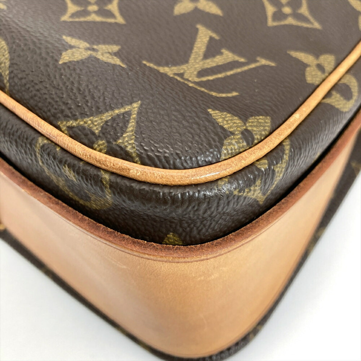 Louis Vuitton Brown Monogram Monogram Shoulder Bag (Pre-Owned)